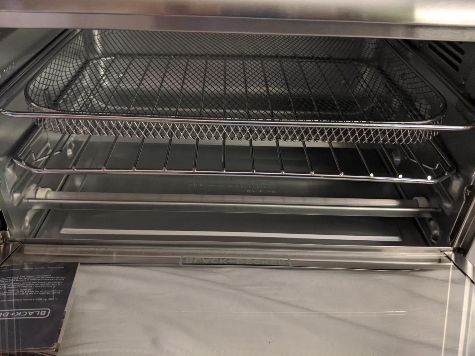 BLACK+DECKER Crisp 'N Bake Air Fry Countertop Convection Toaster Oven, XL Capacity, 8-Slice, 5-in-1, Fits 9