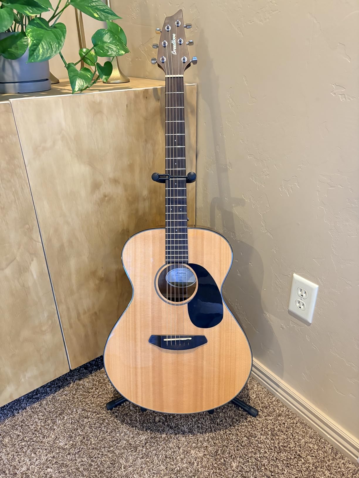 Guitar Stand - Adjustable Fit Electric, Classical Guitars and Bass, Load Capacity 20LB, Accessories, Folding Type Black (CG-4) customer photo 2