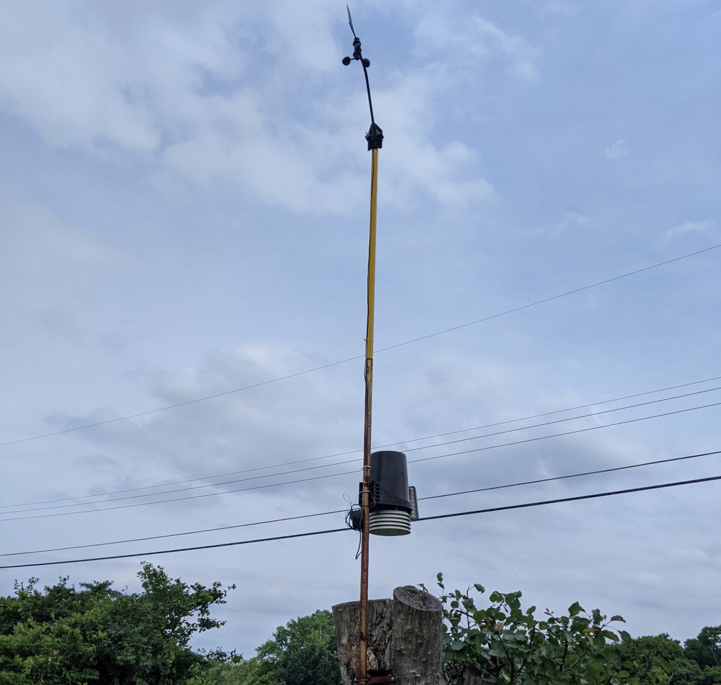 Davis Instruments 6100 WeatherLink Live | Wireless Data Collection Hub for Vantage Vue / Pro2 Weather Stations | Automatic Data Uploads to WeatherLink Cloud | Wi-Fi/Ethernet | Alexa-Compatible customer photo 1