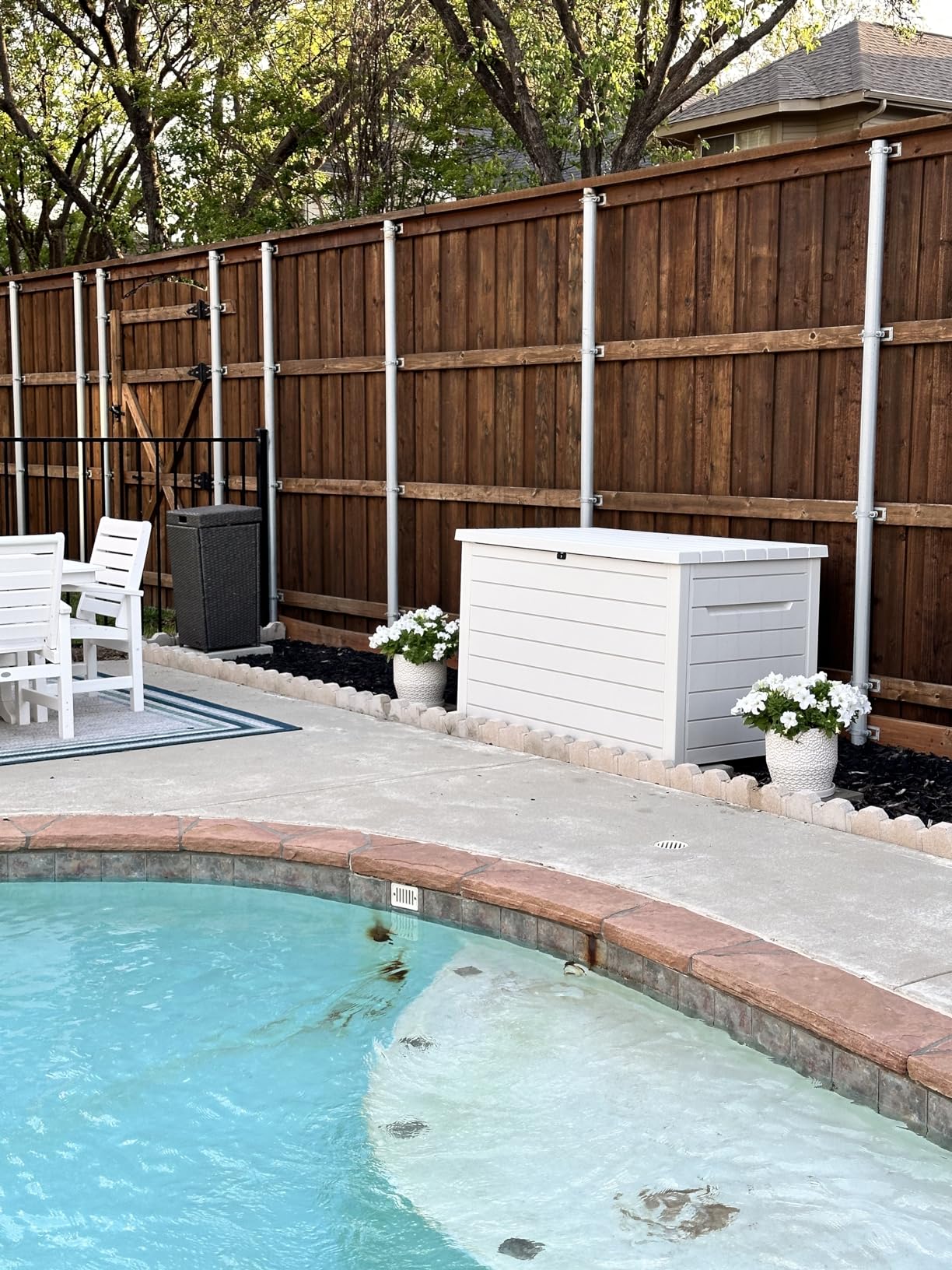 Keter XXL 230 Gallon Deck Storage Box Outdoor Patio Container, White customer photo 2