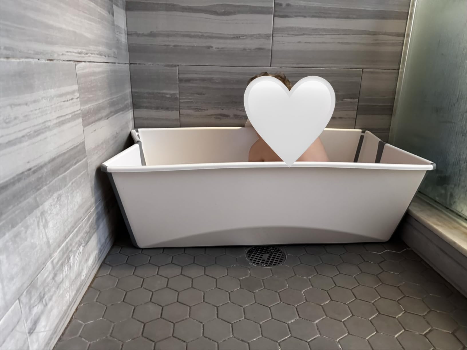 Stokke Flexi Bath X-Large Baby Bathtub, White Grey - 31.5 x 15.7 x 9.4 in - Best for Infants & Toddlers - Lightweight, Foldable & Easy to Store customer photo 1
