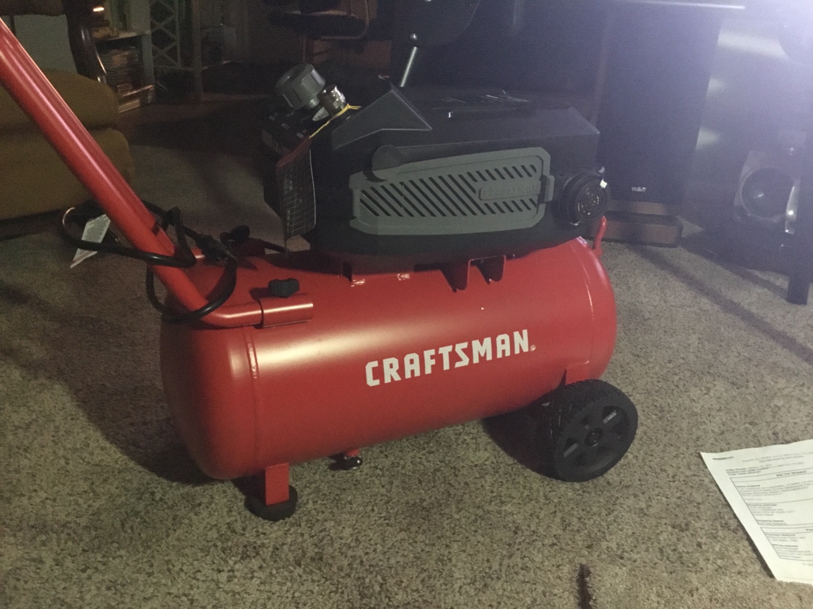Craftsman 10-Gallon Air Compressor, 1.8 HP, Max 175 PSI, 4.0 CFM @ 90PSI, 5.0 CFM@40PSI, Oil-Free, Quiet Shop Air Compressor with Wheels for Spraying Pneumatic Tool, Model: CMXECXA0201041 customer photo 1