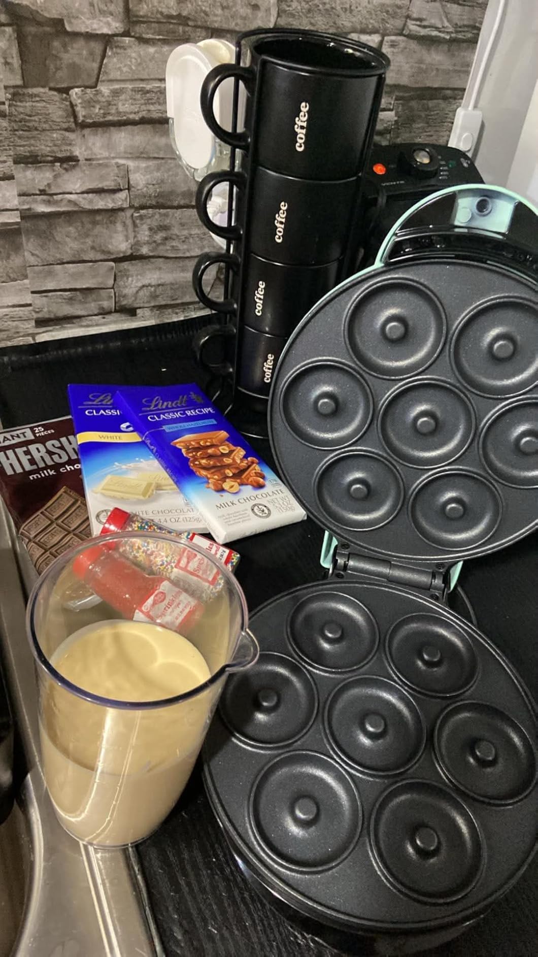 Dash Express Mini Donut Maker, 7 Donuts, Aqua customer photo 2