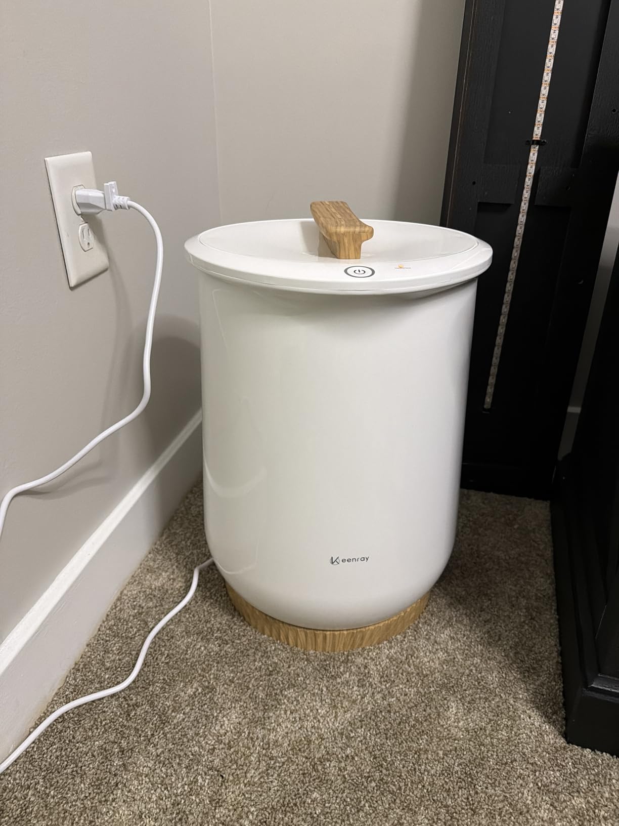 Keenray Bucket Style Towel Warmers, Luxury Bucket Towel Warmer, Large Towel Warmer for Bathroom, Auto Shut Off, Fits Up to Two 40
