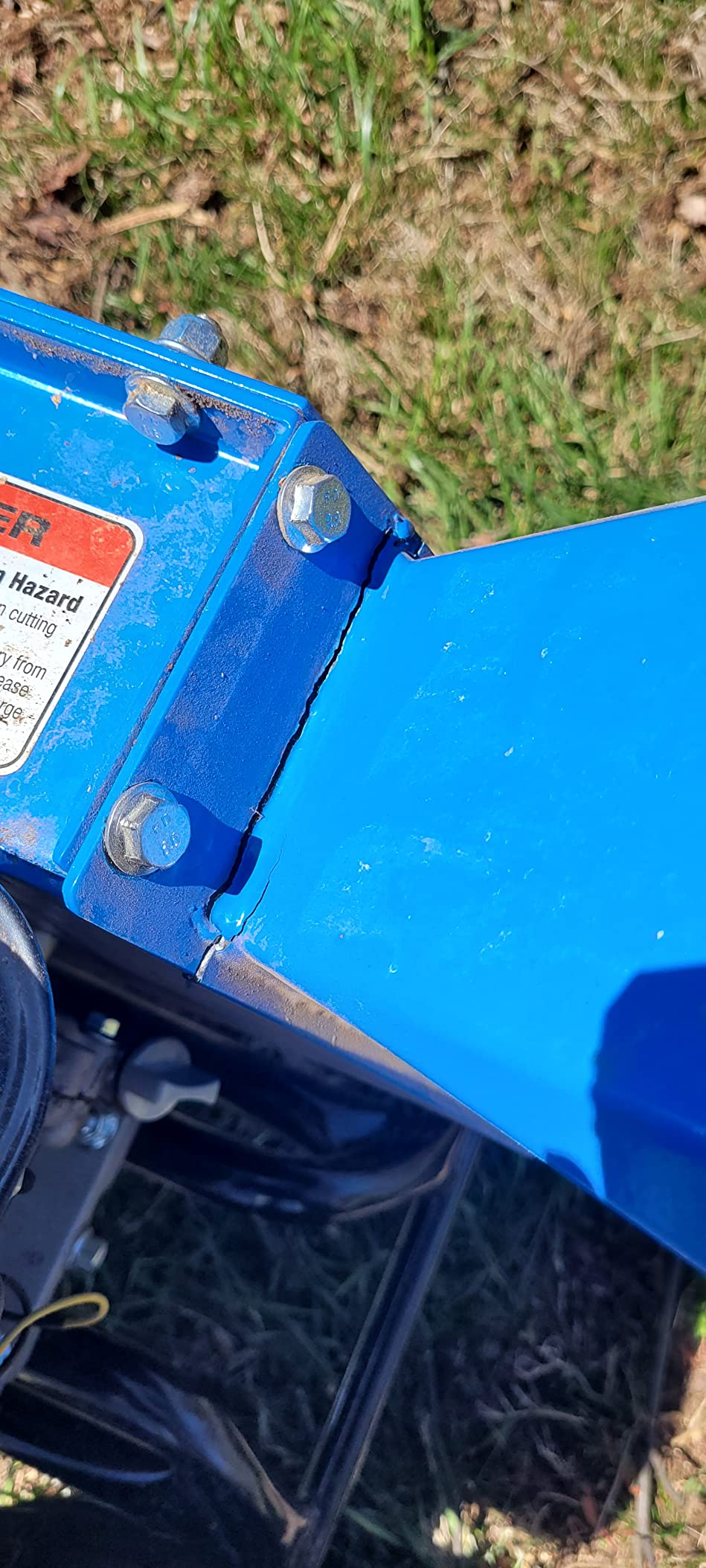 Landworks Rotor Wood Chipper Shredder Mulcher, 3 Inch Max Capacity, Heavy Duty, 7 HP Gas Powered Engine with a 15:1 Reduction Ratio customer photo 2