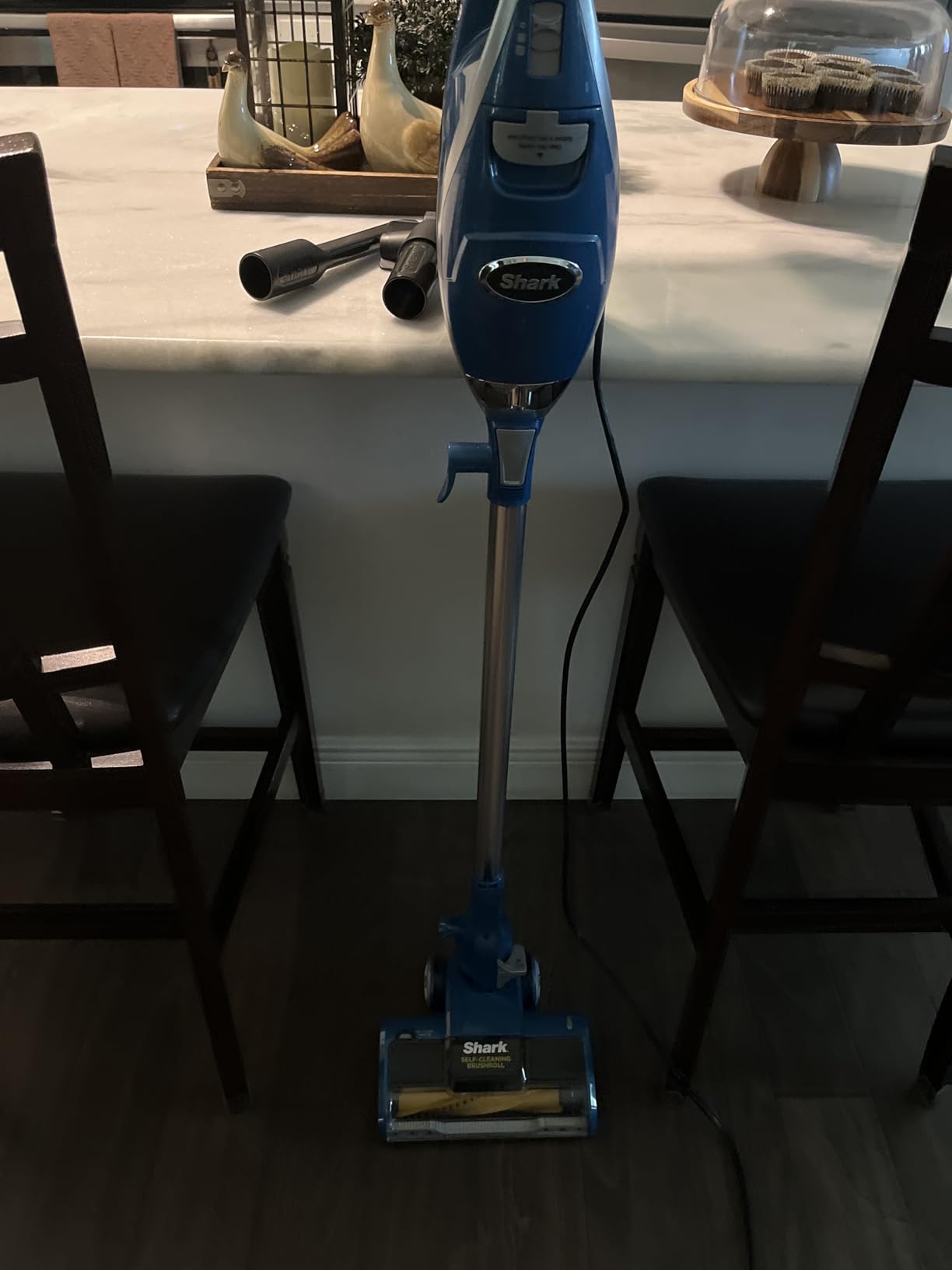 Shark HV343AMZ Rocket Corded Stick Vacuum with Self-Cleaning Brushroll, Lightweight & Maneuverable, Perfect for Pet Hair Pickup, Converts to a Hand Vacuum, Crevice Upholstery Tools, Blue/Silver customer photo 2