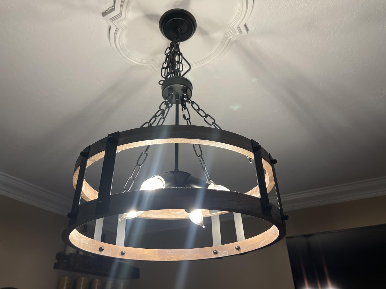 Farmhouse Rustic Wood Chandelier, 4-Light Industrial Drum Chandelier for Dining Room Vintage Pendant Hanging Light Fixture with Black Metal Accent for Kitchen Living Room Dining Area customer photo 2
