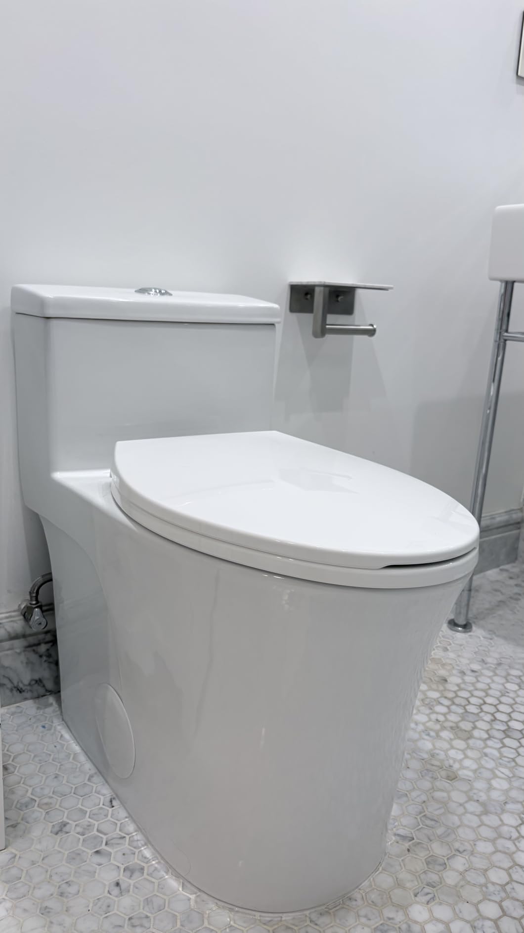 HOROW T0338W Compact One Piece Toilet, ADA Chair Height 17.3
