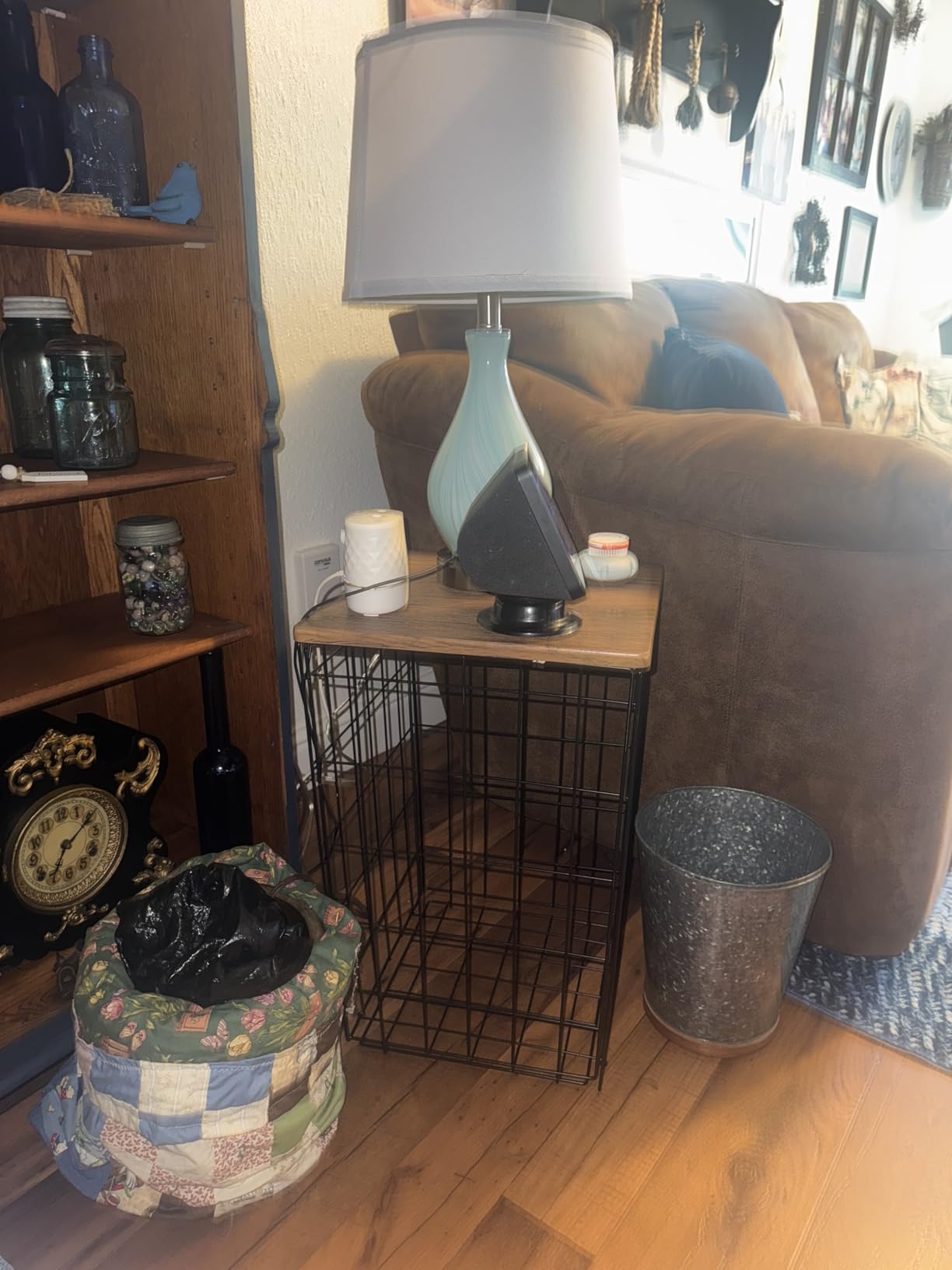Lavish Home End Tables - Round Nesting Tables Set of 2, Brown Woodgrain | 17.5