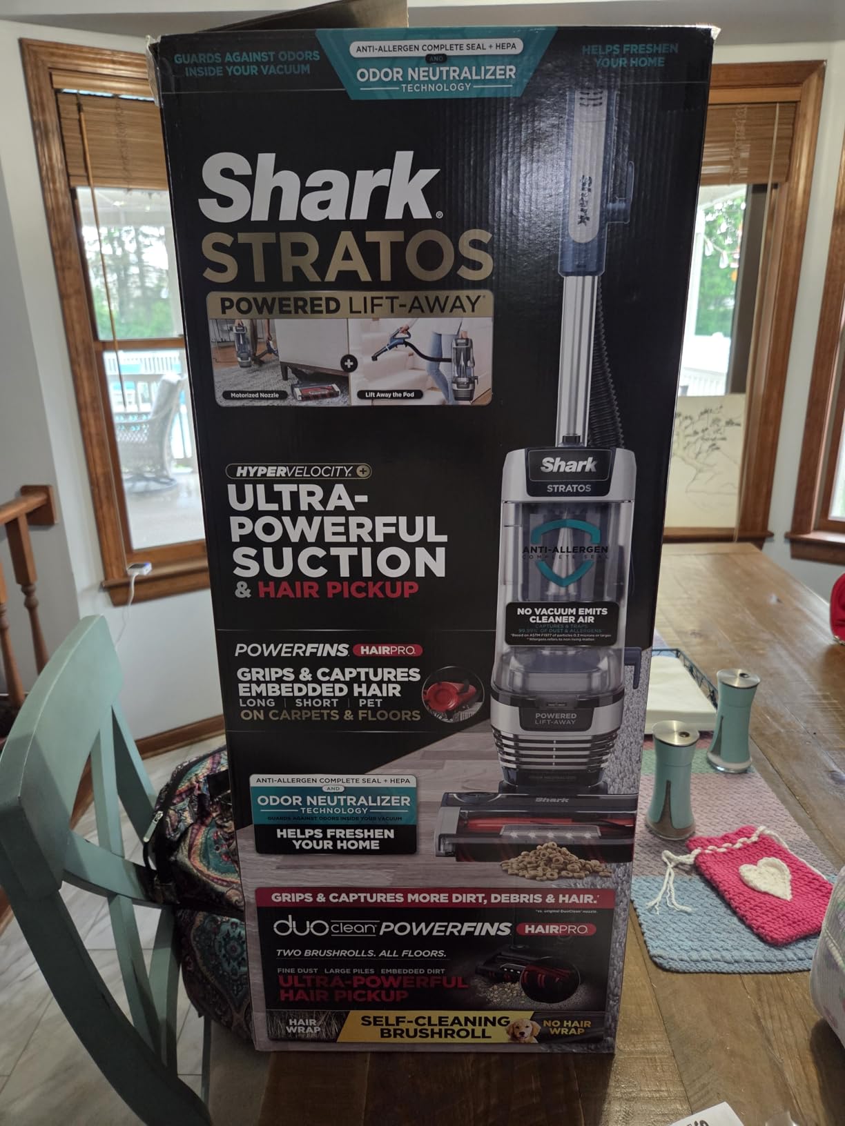 Shark Upright Vacuum, Stratos with DuoClean PowerFins, HairPro, Powered Lift-Away, Self-Cleaning Brushroll, & Odor Neutralizer Technology, Navy, AZ3002 customer photo 1