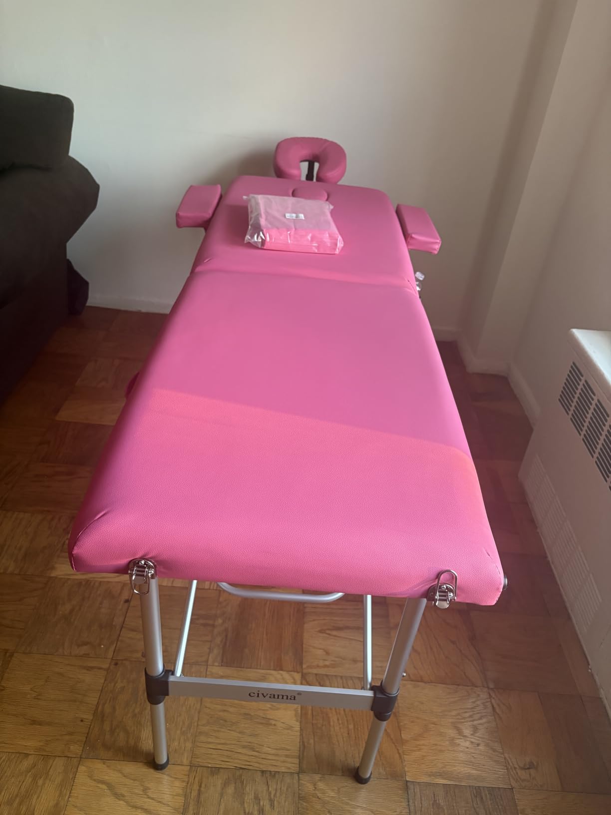 Portable Massage Table, Lightweight Wood Frame with Carry Handle, Black - Includes Oil Pocket, Face Cradle, Height Adjustable customer photo 1