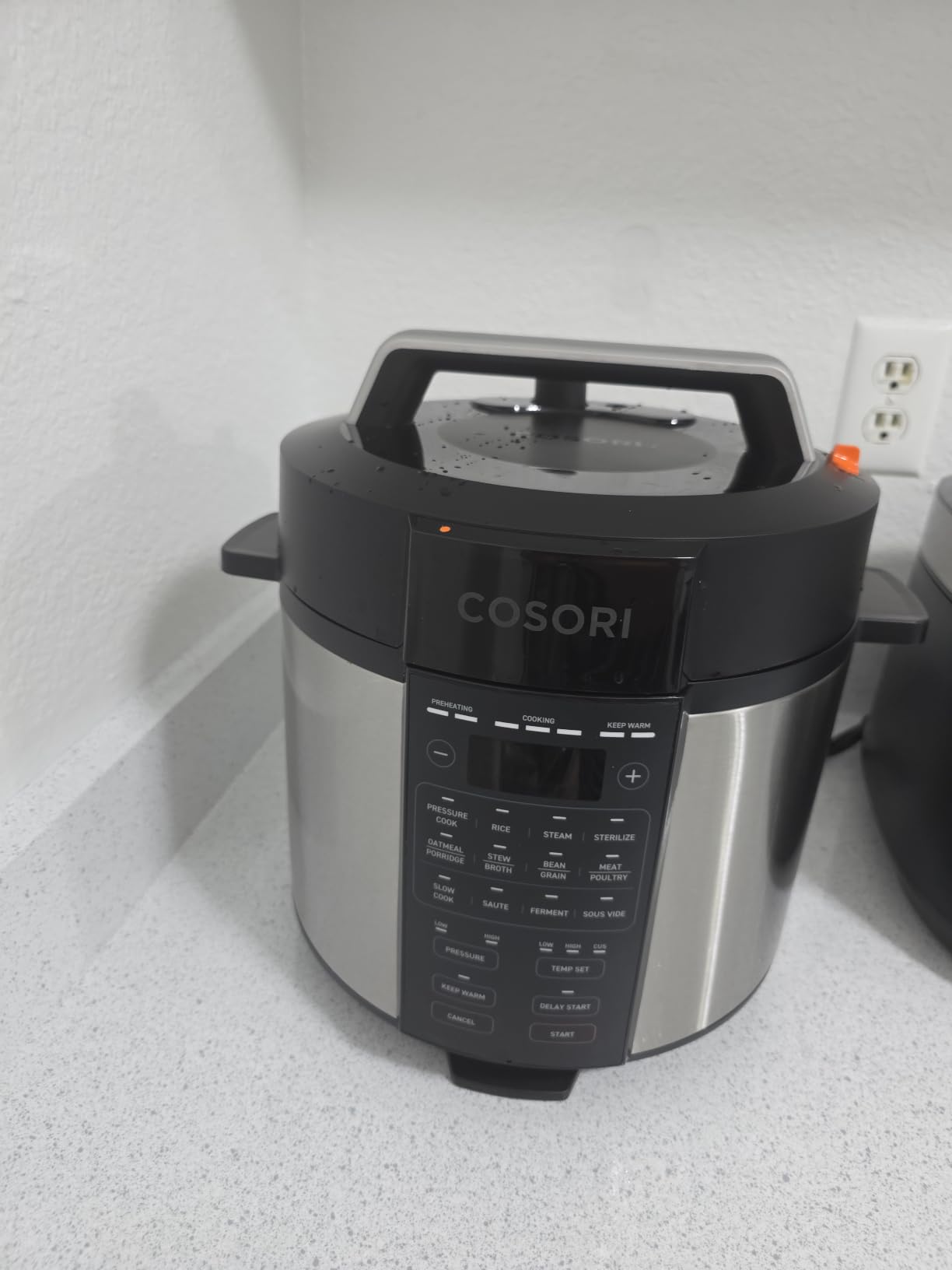 Cosori Pressure Cooker 6QT, 9-in-1, Ceramic Coating Pot, 12 Safety Features | Rice Cooker, Slow Cook, Sous Vide, Saute, Stainless Steel, 1100W, Silver customer photo 2