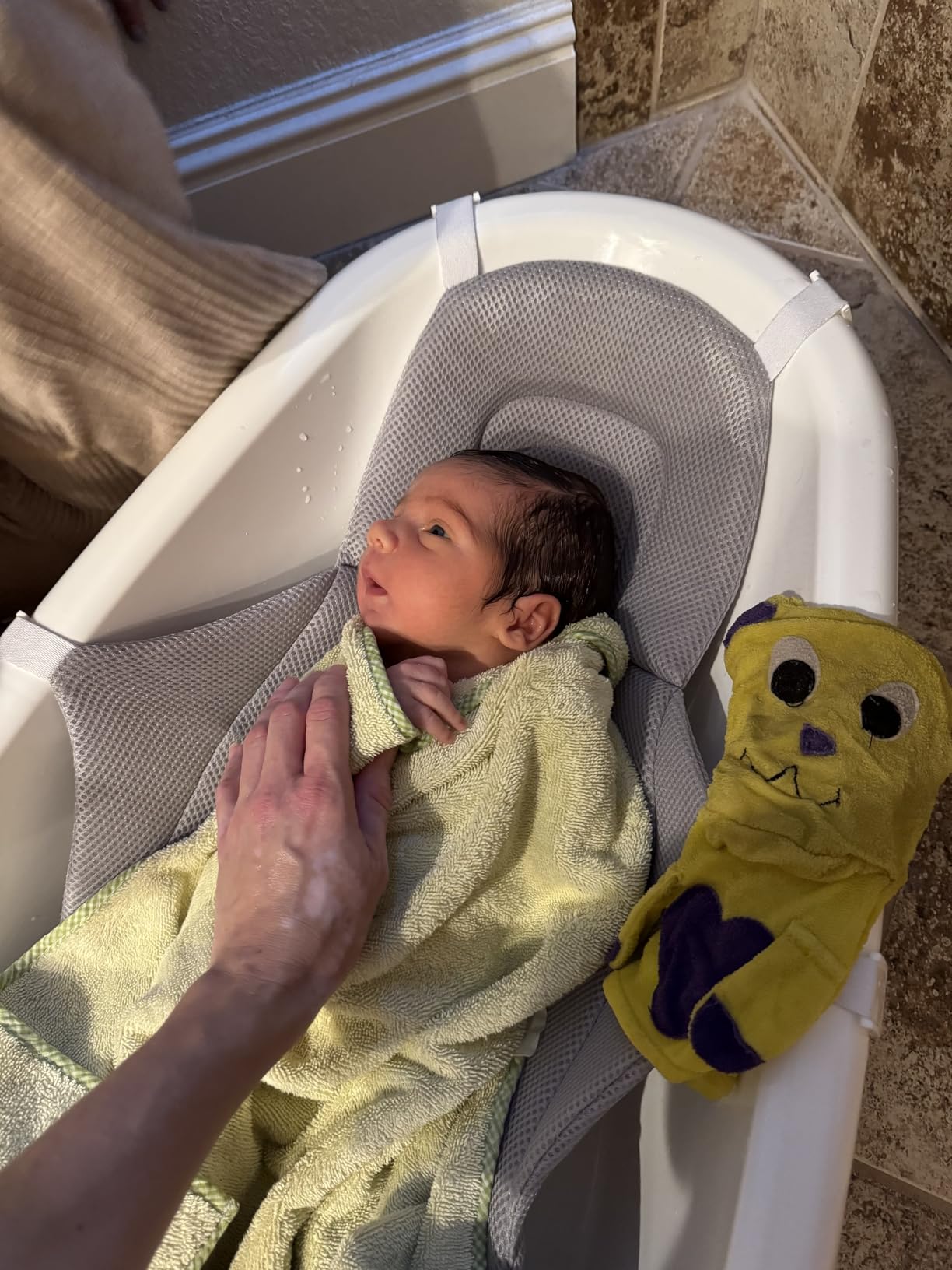 Regalo Baby Basics 3-in-1 Grow with Me Baby Bathtub with Foam Padded Air Mesh Sling, Adjustable Infant Bath Tub for Newborn to Toddler, Baby Bath Seat Support, Easy Clean with Drying Hook customer photo 1