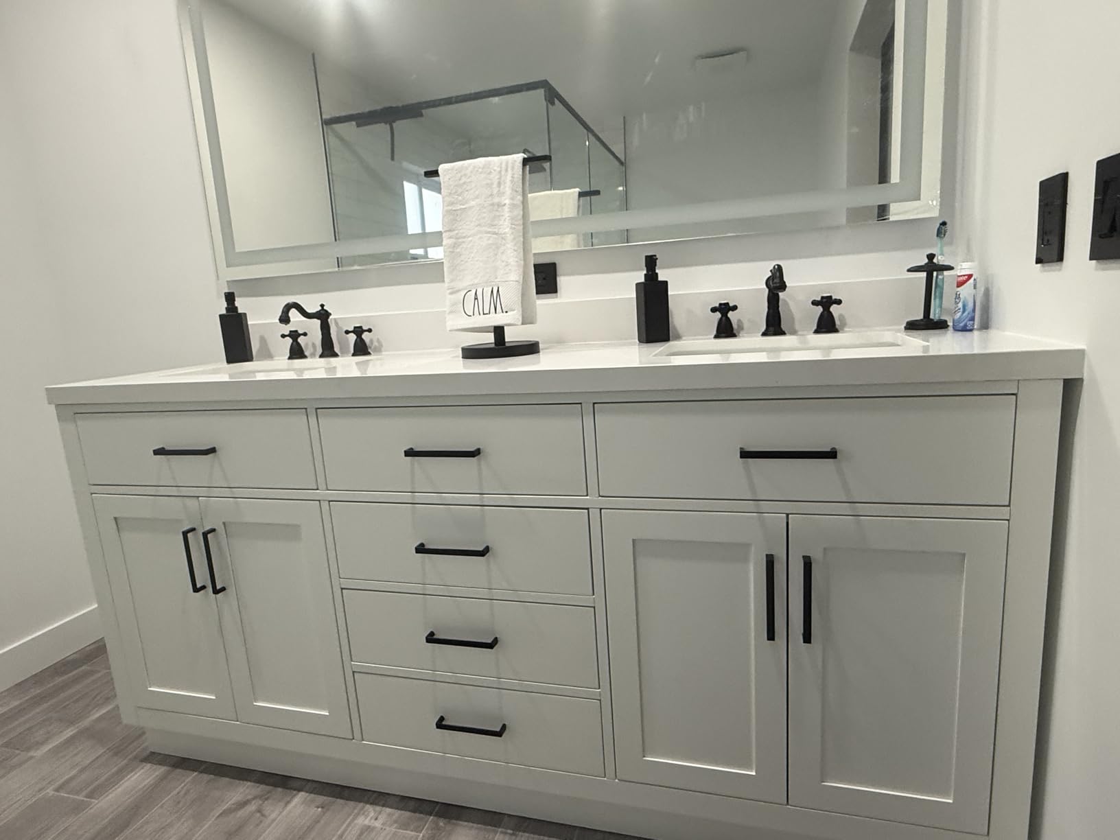 ARIEL Hepburn 72-inch Bathroom Vanity with Sink, Solid Wood, 1.5-inch Pure White Quartz Countertop & Backsplash, Double Rectangular Porcelain Sink, 4 Soft Closing Doors, 6 Dovetail Drawers, Grey customer photo 1