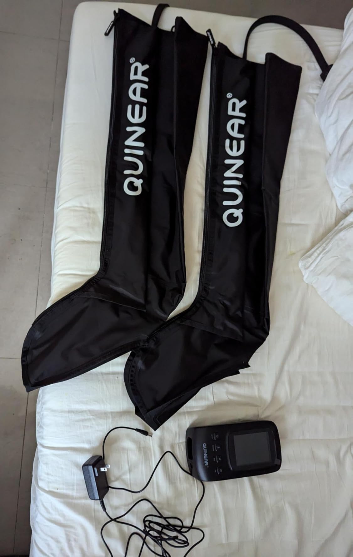 QUINEAR Air Compression Recovery System, Professional Sequential Device for Massage Therapy, Foot and Leg Recovery Boots to Improve Circulation for Athletes, FSA-HSA Eligible (Small) customer photo 2