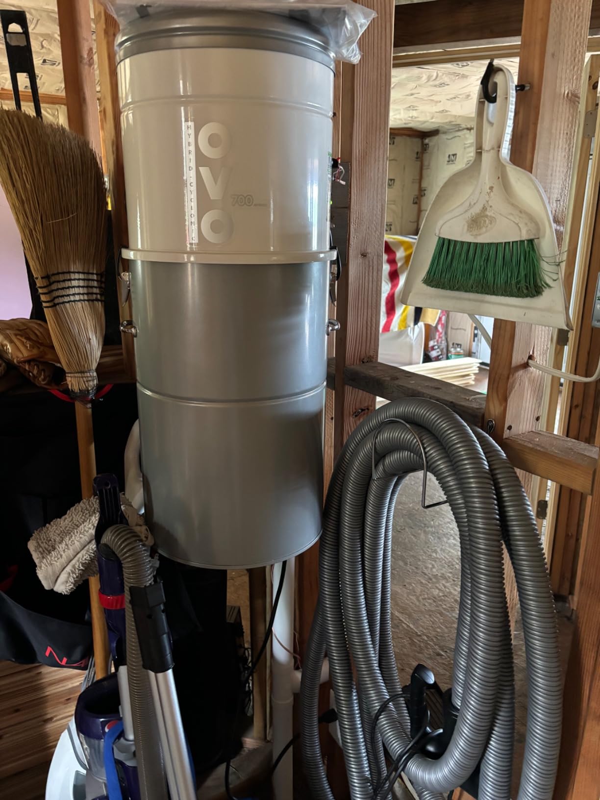 OVO 700 Airwatts Heavy Duty Powerful Central Vacuum System, Hybrid Filtration 35L/9.25Gal Bottom Load Dust Bin customer photo 2
