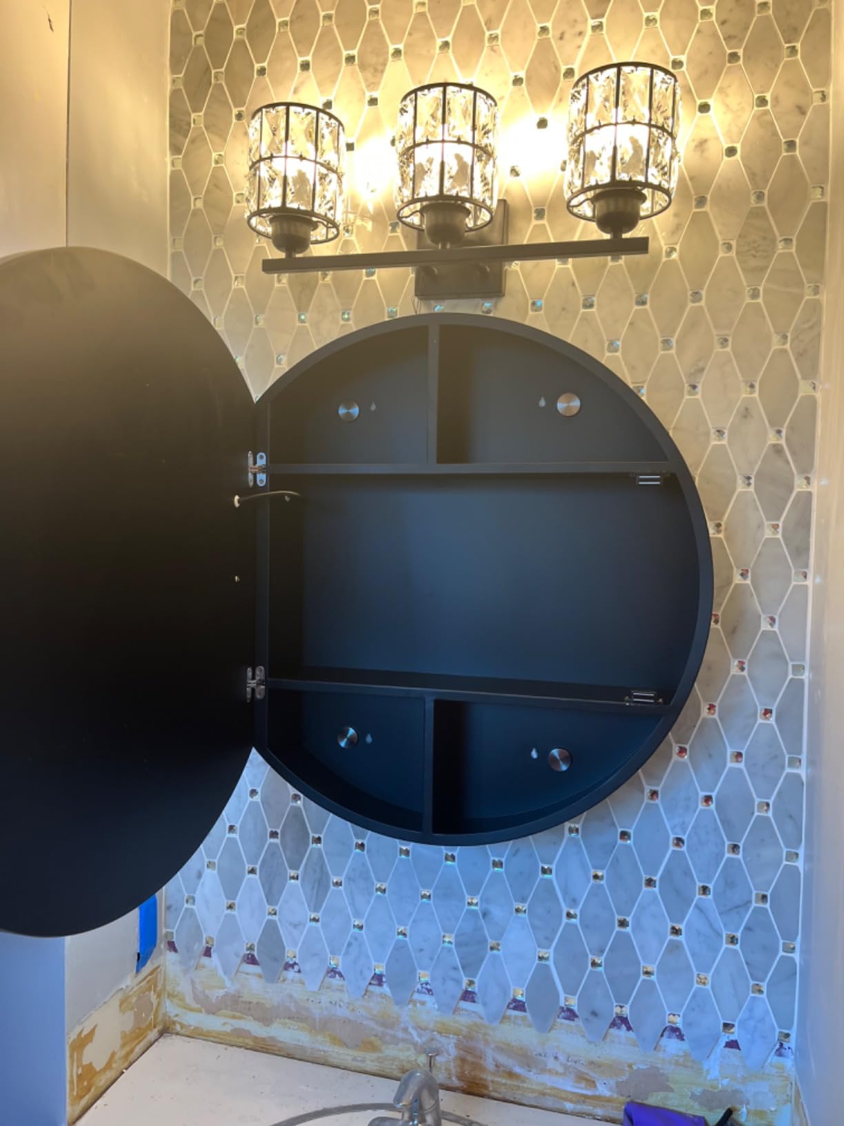 30 inch Round Medicine Cabinet with Lights,Led Medicine Cabinet with Defogger,Illuminated Mirror Cabinet for Bathroom,Dimmable,Defogger,3 Color Temperature 3000k-6500k Black customer photo 1