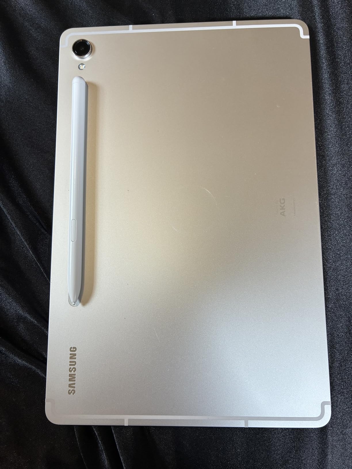 Samsung Galaxy Tab S9 11 inch 256GB WiFi 7 Android AI Tablet, Snapdragon 8 Gen 2 Processor, AMOLED Screen, Durable Design, S Pen Included, Long Battery Life, Auto Focus Camera, US Version, 2023, Graphite customer photo 1