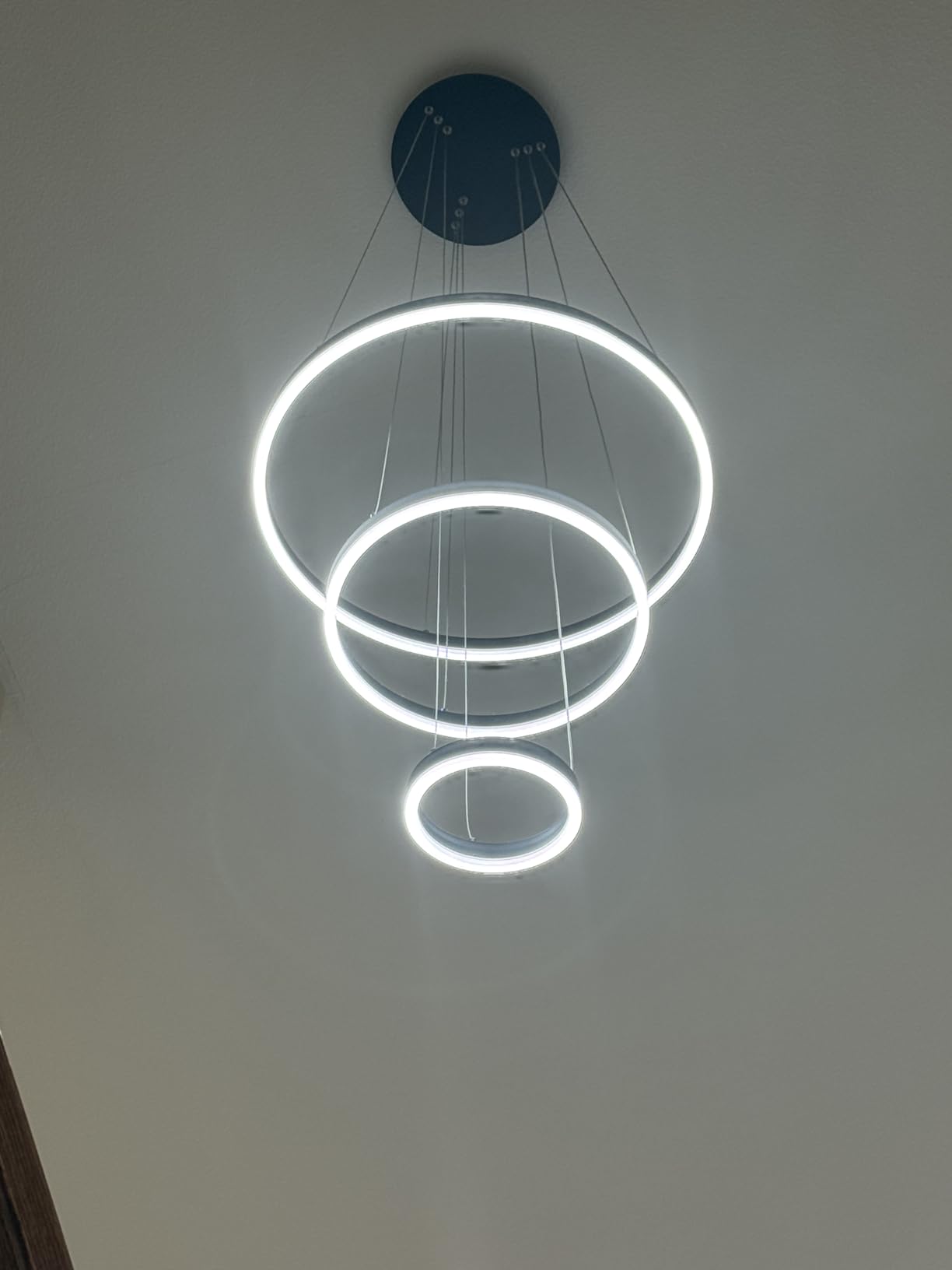 Modern LED Pendant Light Fixture, Black Contemporary Ceiling Hanging Fixture with Irregular Ring Lights for Dining Living Room Bedroom Kitchen Island Cafe (4000K, Neutral Light) customer photo 2
