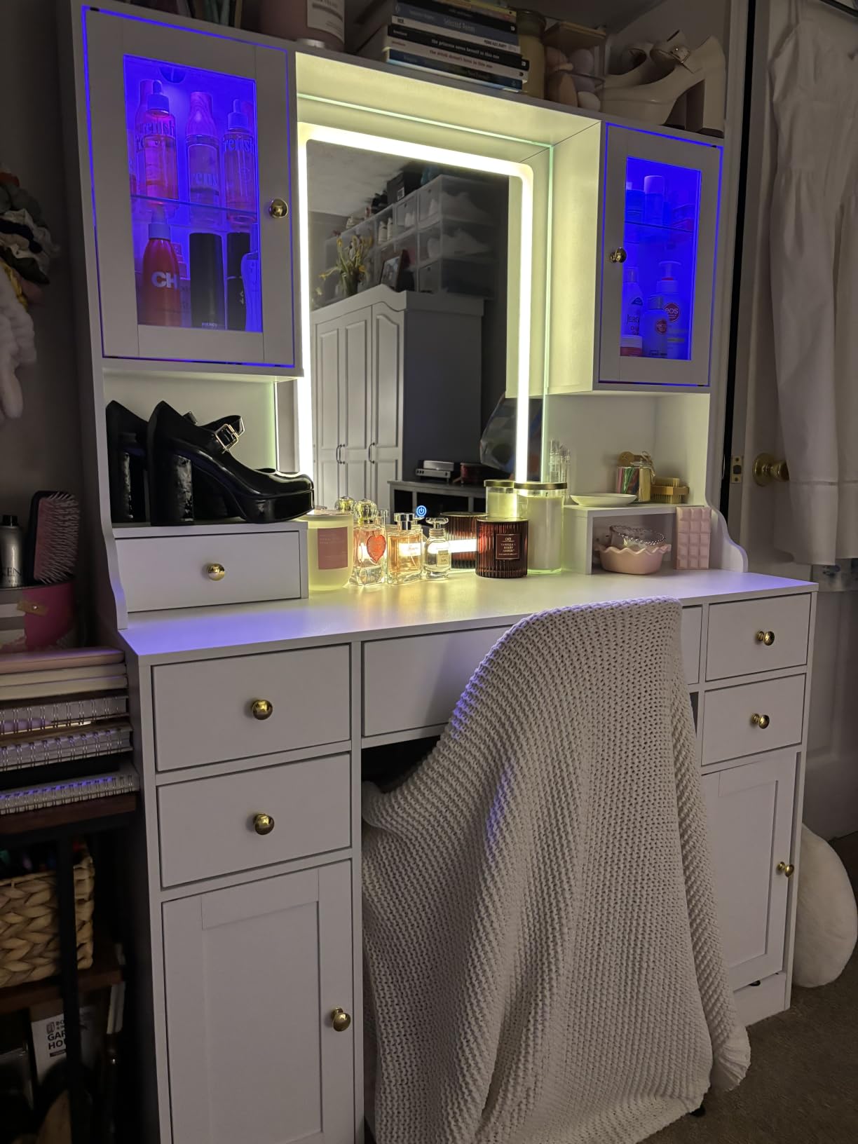 CSZZD White Makeup Vanity Desk with LED Mirror & RGB Cabinets, Vanity Table with Charging Station and 6 Storage Drawers, Adjustable 3 Mode Mirror Lights, Bedroom Dressing Table for Women customer photo 2