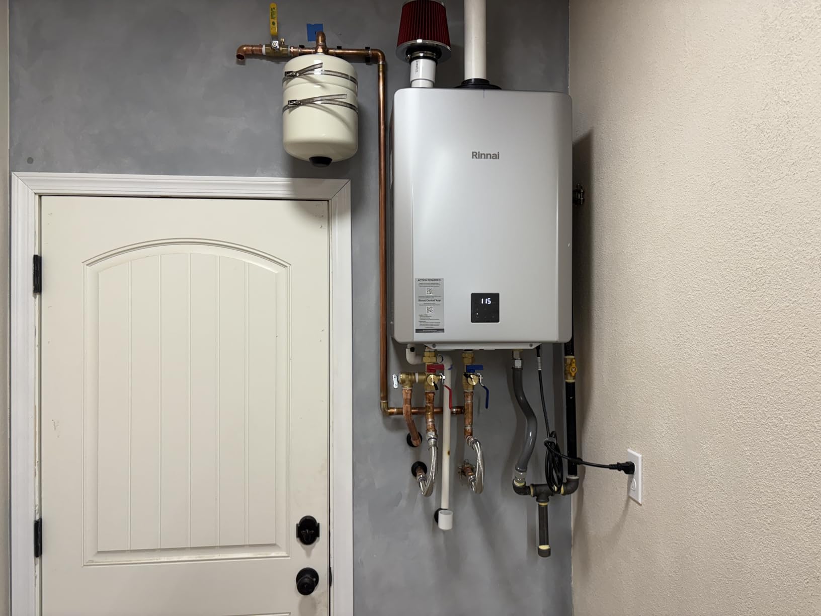 NEW Rinnai RX130iN Condensing Smart Sense Natural Gas or Propane Tankless Water Heater, Indoor or Outdoor Water Heater, Up to 7.1 GPM, 130,000 BTU customer photo 1
