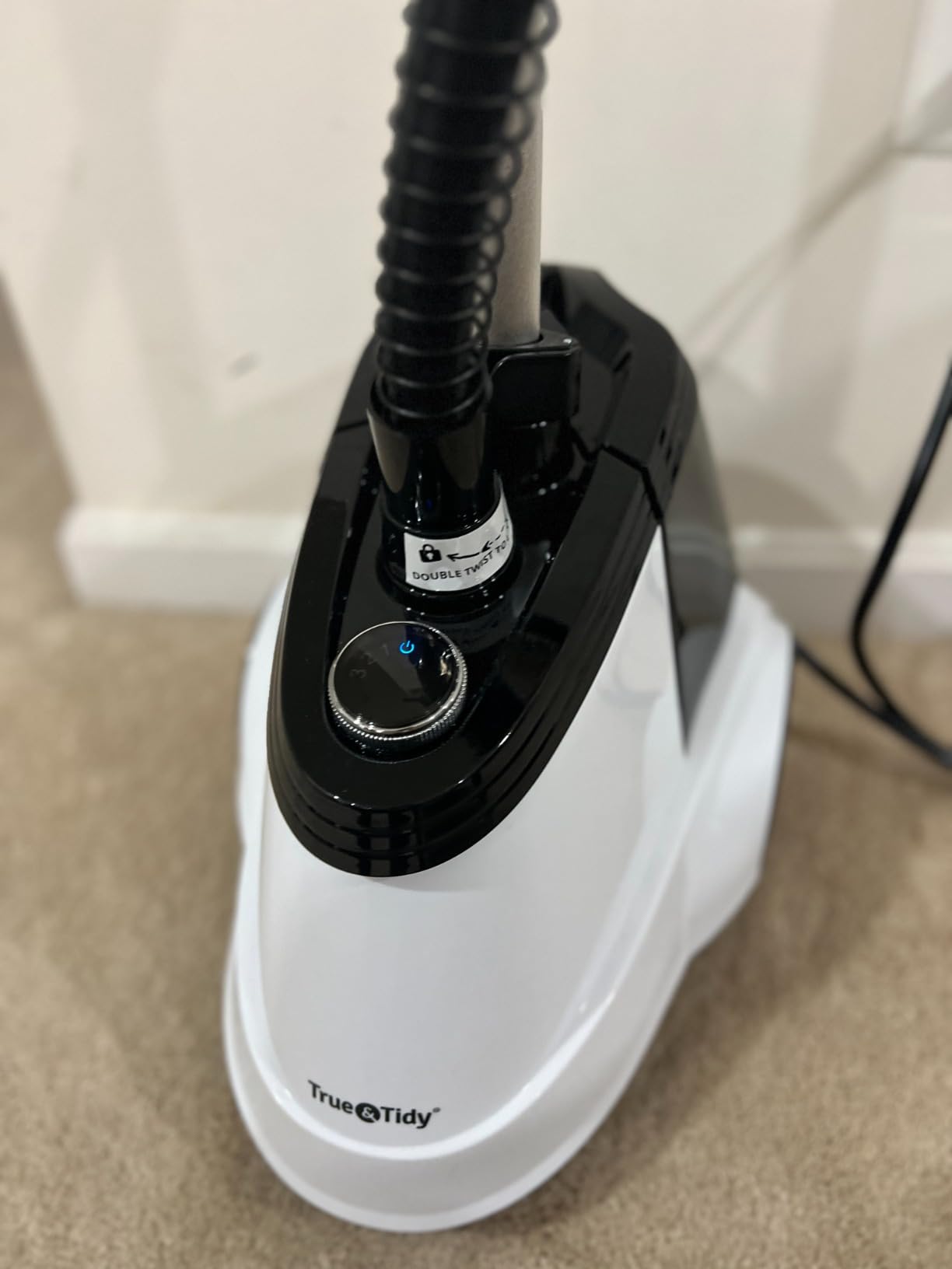 True & Tidy Heavy Duty Commercial Full Size Standing Garment Steamer with Extra Large 3L (101 oz) Water Tank, 1800 watts, 90+ mins Steam, 3 Settings, White customer photo 2