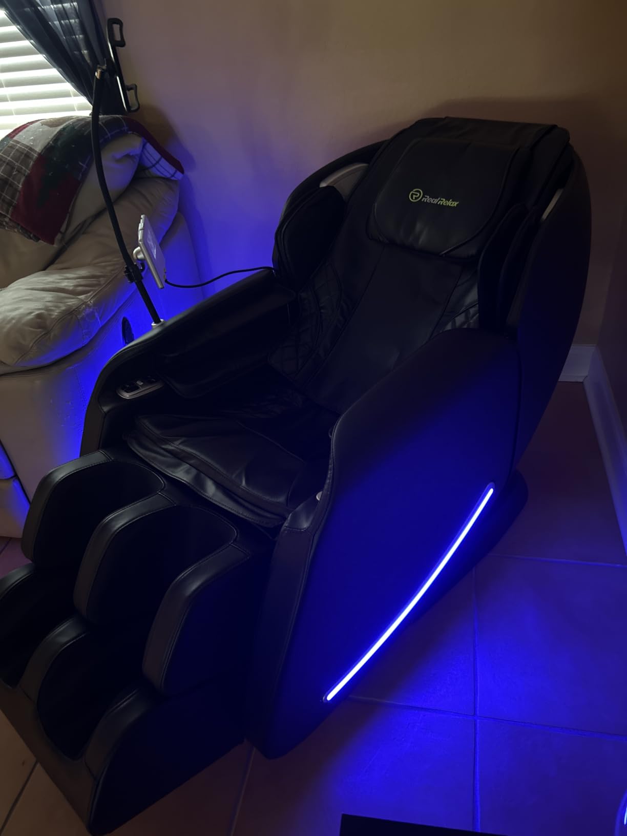 Real Relax Massage Chair Full Body with Unique Phone Controller, Heart and Blood Measurement, Zero Gravity 3D SL-Track Recliner with APP Control, Child Lock, Pause Button, Favor-06, Dark Brown customer photo 2