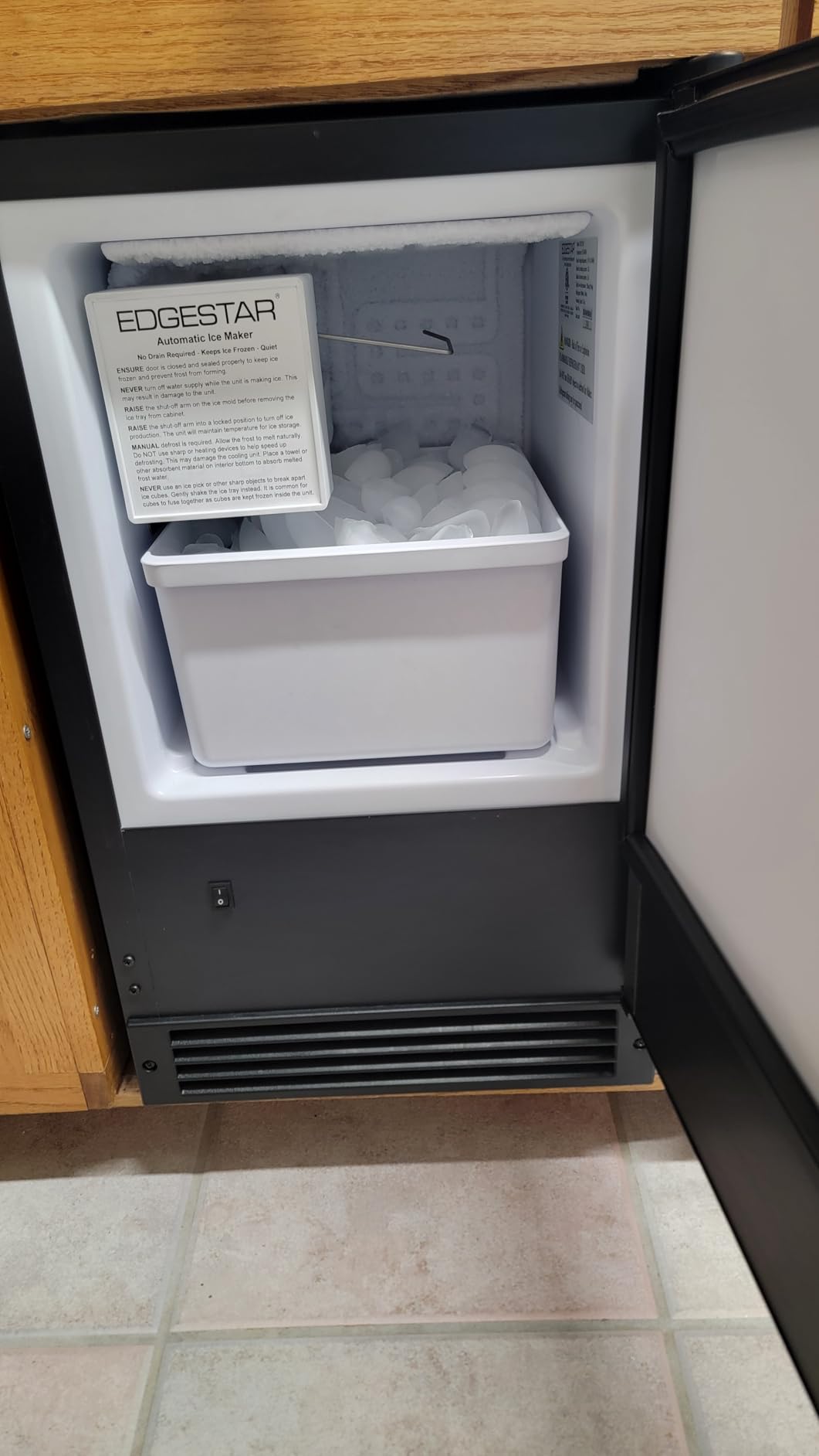 EdgeStar 15 Inch 15 Lb/Day Built-In Ice Maker 12 Lb Bin customer photo 2