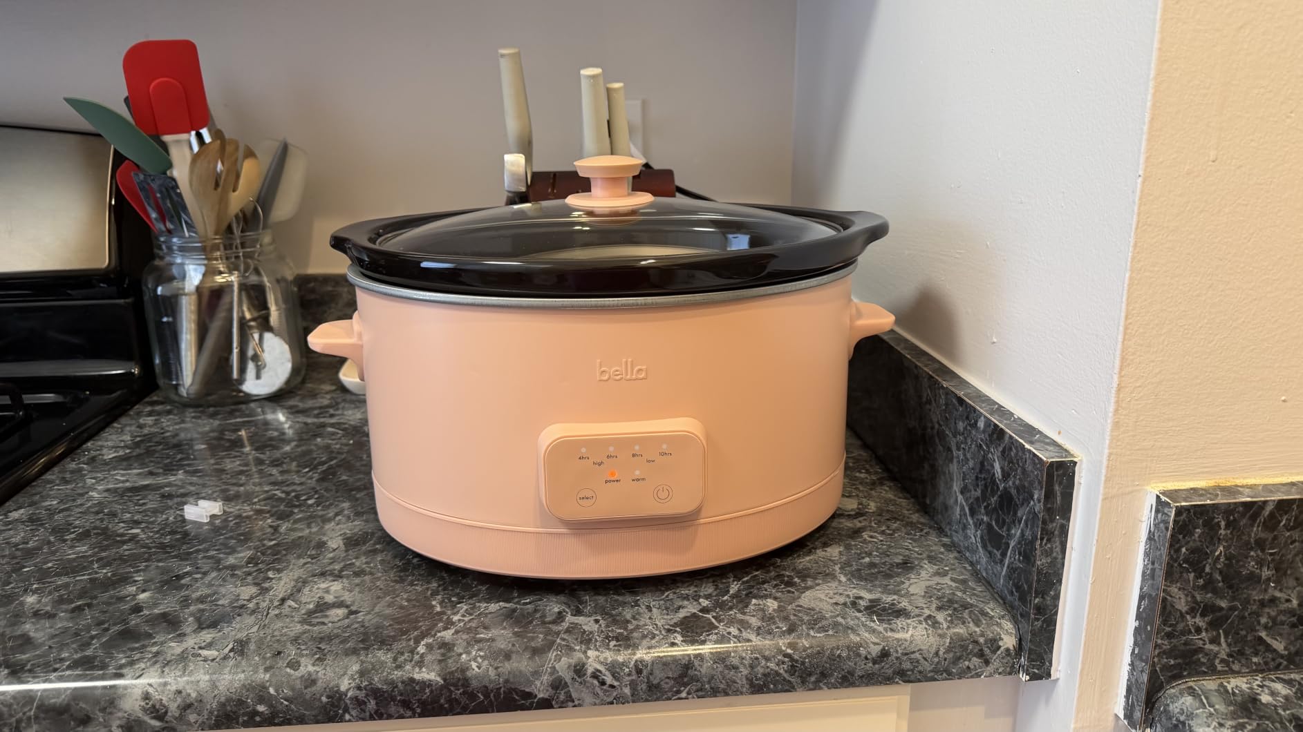 bella 6.0 Qt Programmable Slow Cooker, Ceramic Nonstick Coating, Adjustable Temperature & Cooking Times, Dishwasher Safe Stoneware Pot & Tempered Glass Lid, Tangle Free Cord Wrap, Plum customer photo 1