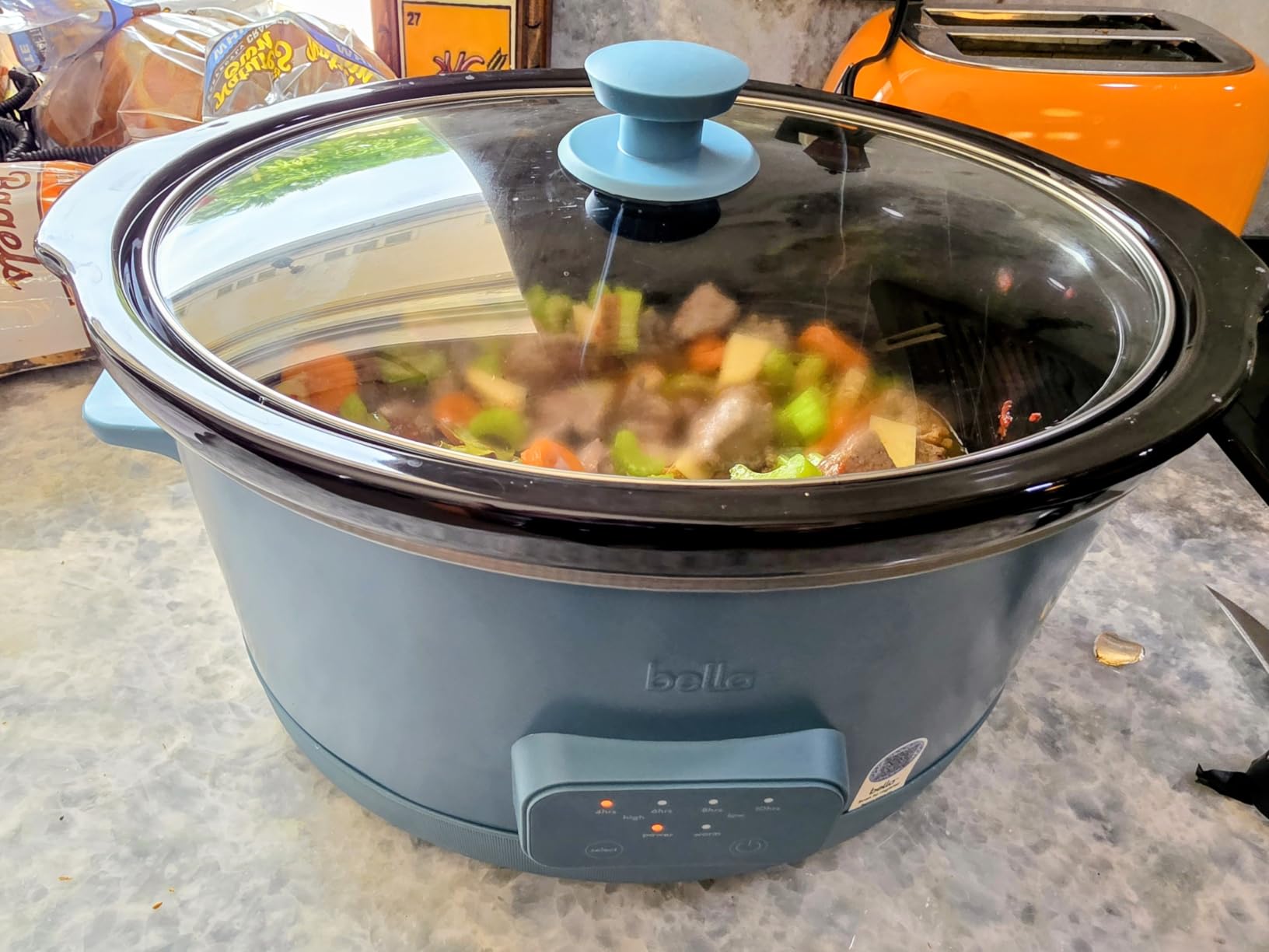 bella 6.0 Qt Programmable Slow Cooker, Ceramic Nonstick Coating, Adjustable Temperature & Cooking Times, Dishwasher Safe Stoneware Pot & Tempered Glass Lid, Tangle Free Cord Wrap, Plum customer photo 2