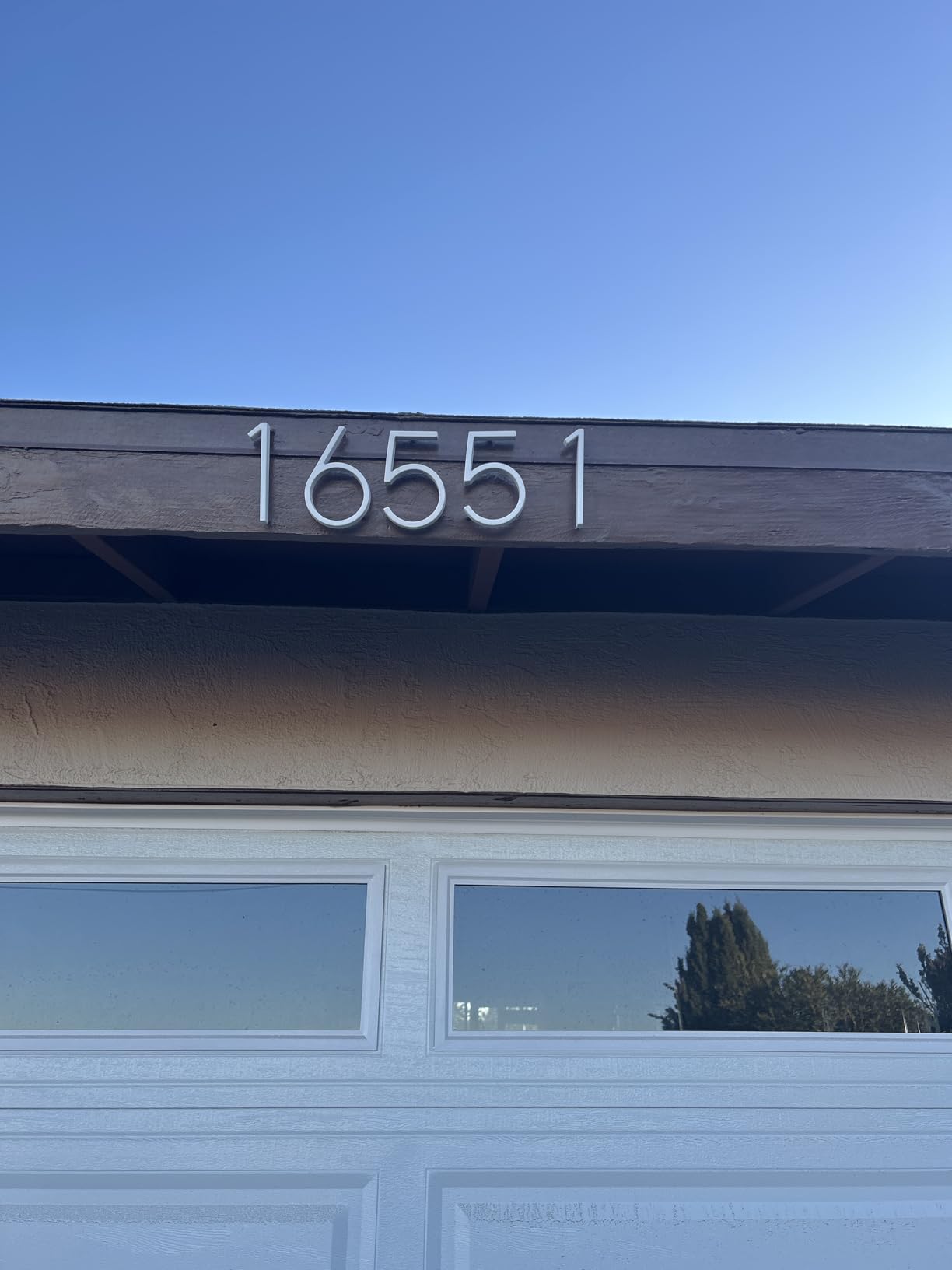 5 Inch House Numbers for Outside, Metal Address Number, Modern Design, Weather-Resistant White Crystal Powder Coated Finish customer photo 2