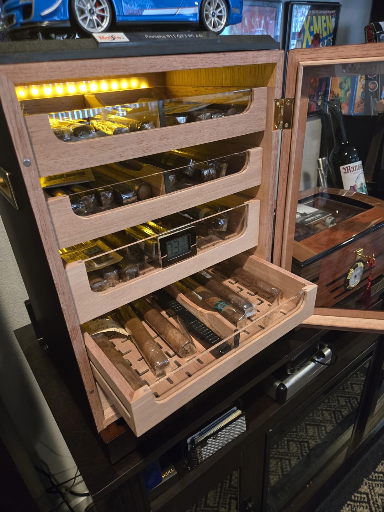 Cigar Humidor Cabinet with Automatic LED Light, Extra Large Size for 250 Cigars, Spanish Cedar Lining, Tight-Seal Magnetic Door, Adjustable Hygrometer customer photo 1