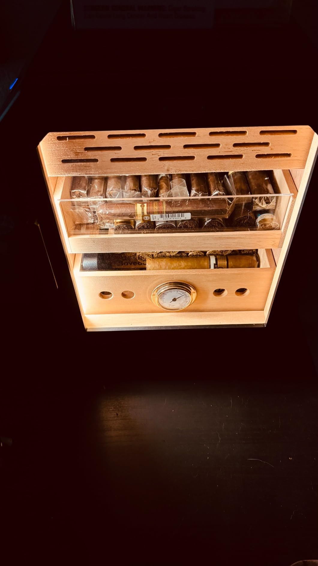 Cigar Humidor, Lighted Control Magnetic Door Desktop Cigar Humidor Cabinet,with Cigar Accessory Drawer and 2 humidifiers 3 Layer Large Capacity Humidor,Hold 100-150 Cigars (Carbon Fiber) customer photo 2