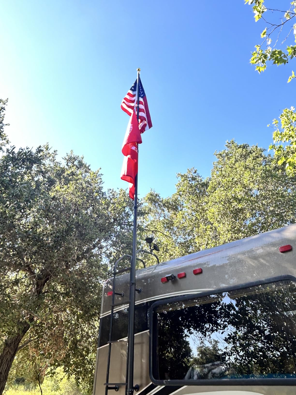 NELXINJO 20ft Telescopic Flag Pole - Extra Thick Outdoor Telescoping Flag Poles with 3x5 American Flag for Residential or Commercial,Black customer photo 2