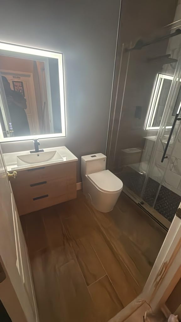 Elongated One Piece Toilet with 17
