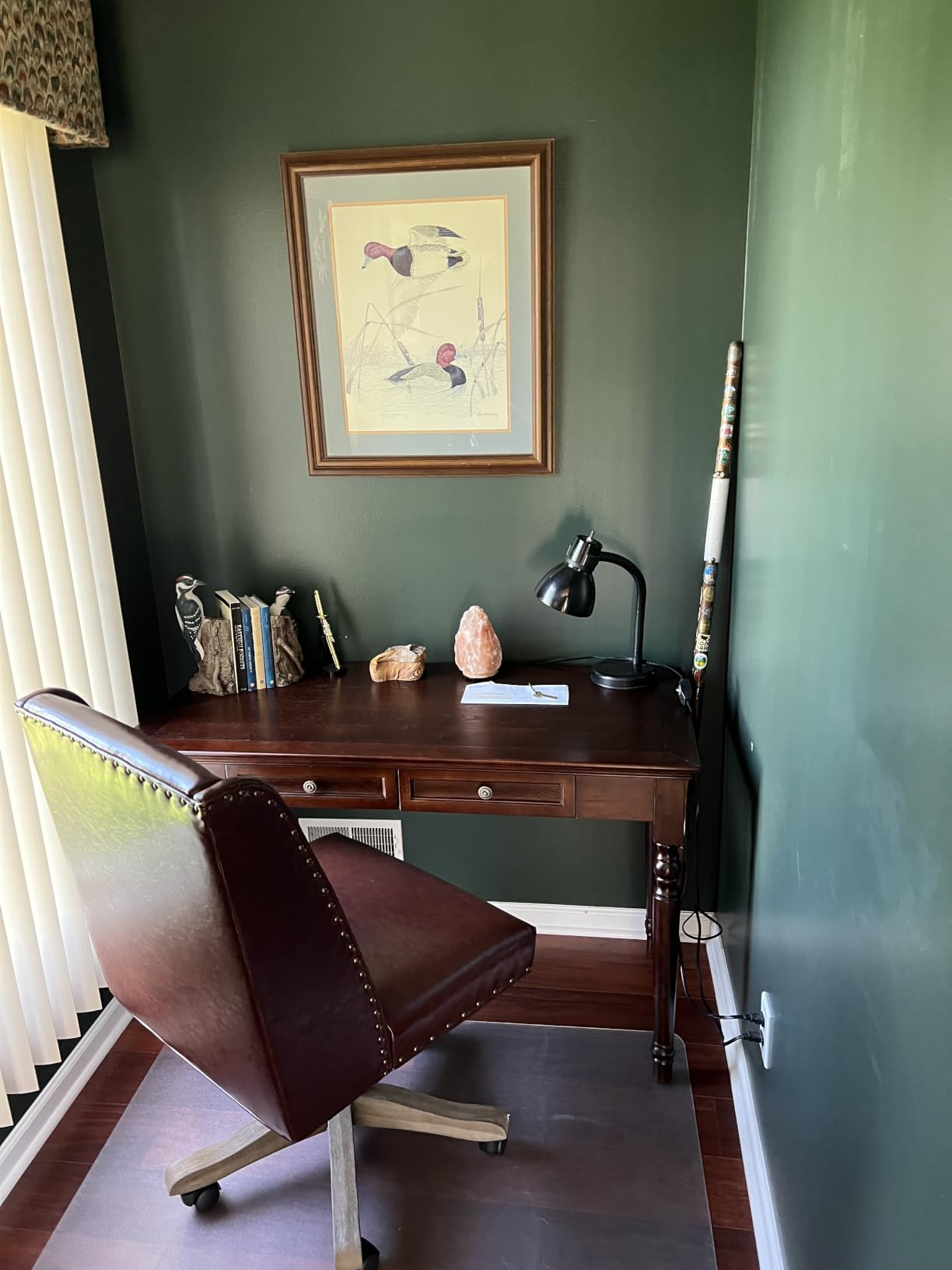 White Writing Desks with Drawers, 35