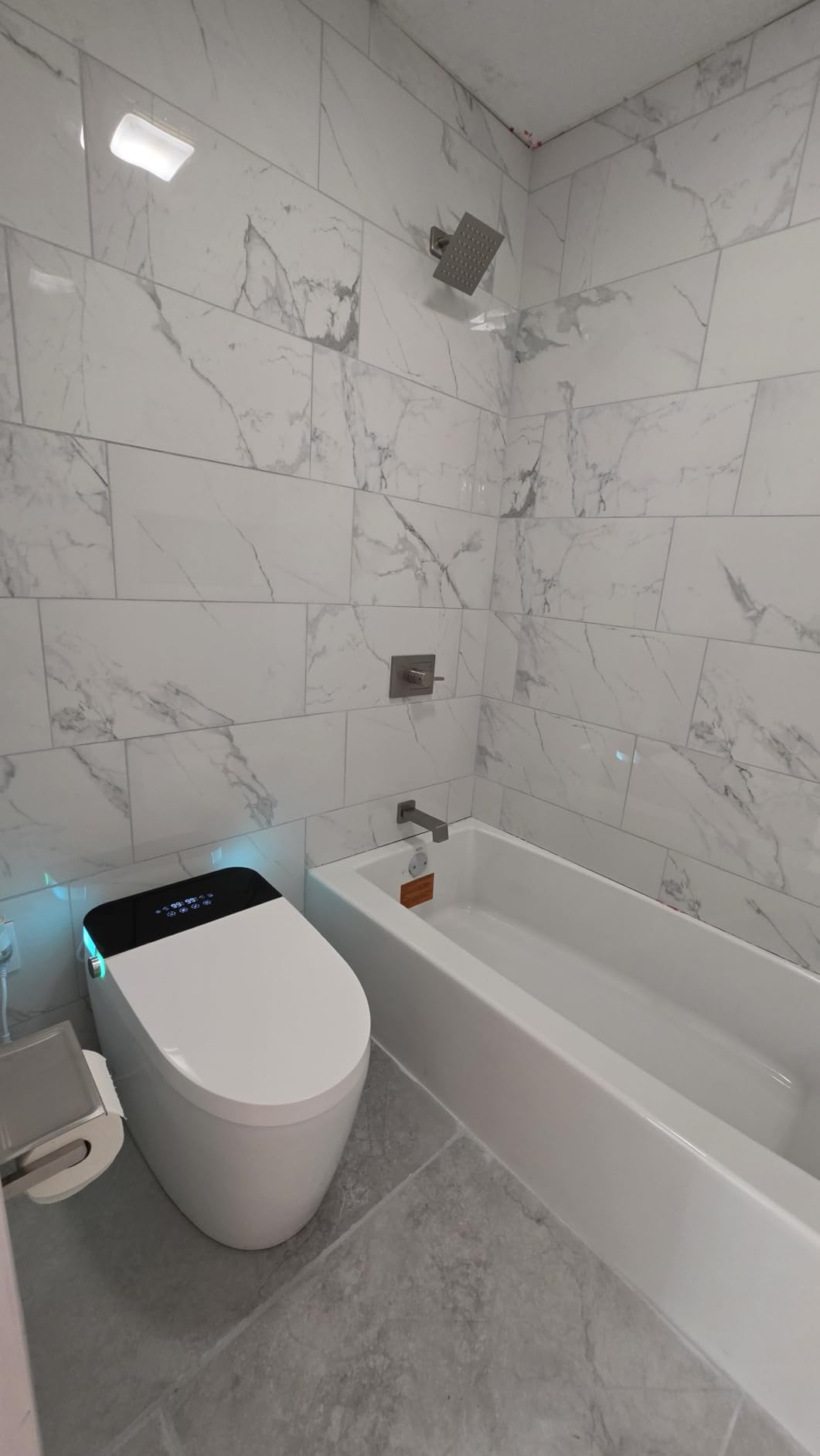 TDH Luxury Smart Bidet Toilet, Bidet Toilet with Larger LED Display, One Piece Toilet with Heated Bidet Seat, Leave Seat Auto Flushing, Foot Sensor & Night Light customer photo 2