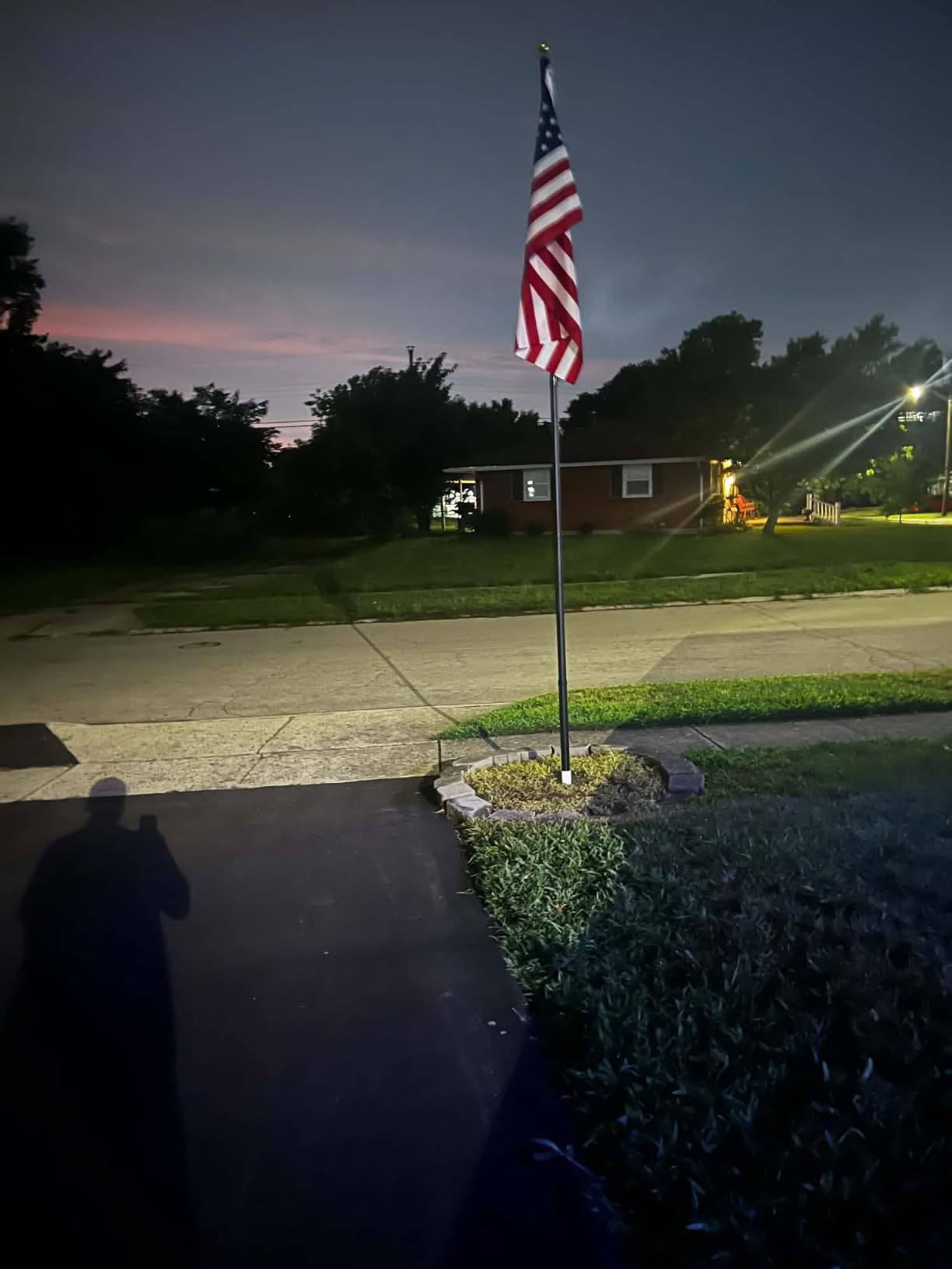 20FT Telescoping Flag Pole for Outside House, Extra Thick Telescopic Flagpole with USA Flag, Inground Outdoor Use, Camper RV, Residential & Commercial, Complete Hardware & Aluminum Top Ball (Black) customer photo 1