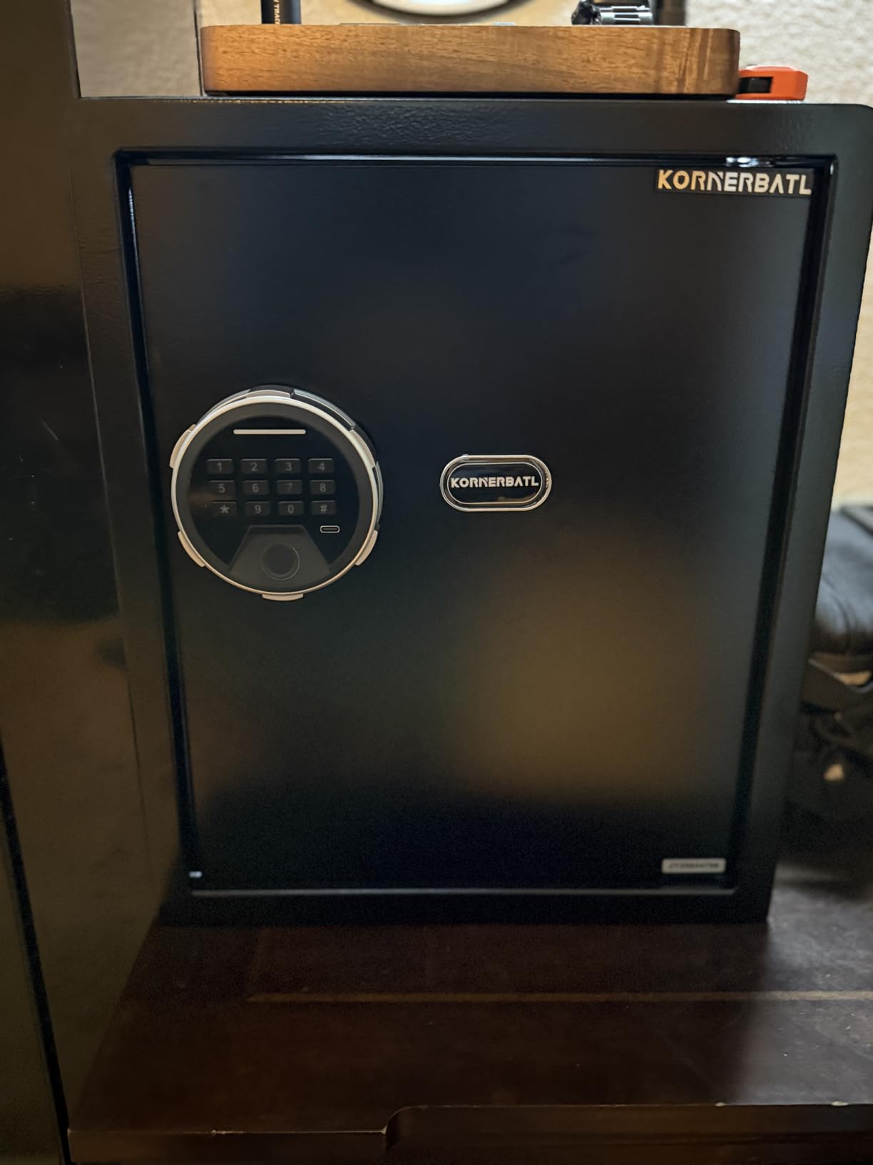 KornerBatl 20 lb Biometric Safe with Fingerprint Lock & LED Light | 30 Fingerprint Storage, PIN Code Access, Backlit Keypad, Silent Entry, Type-C Emergency Power & Removable Shelf customer photo 2