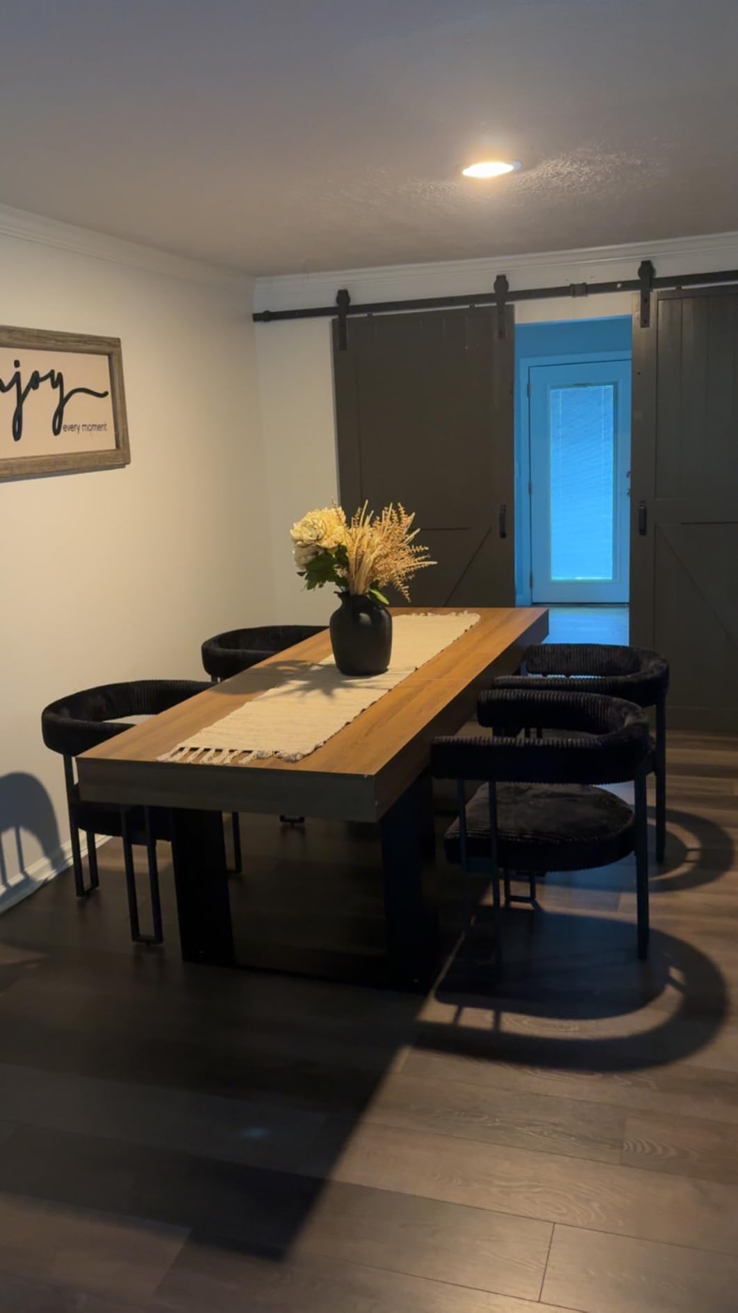 71-87 Inch Extendable Dining Room Table, Rustic Wooden Kitchen Table 6-10 | STHOUYN Expandable Dining Table, Farmhouse Rustic Style, Rectangular Wooden Top, Seats 6-10, Brown Kitchen or Dining Room customer photo 2