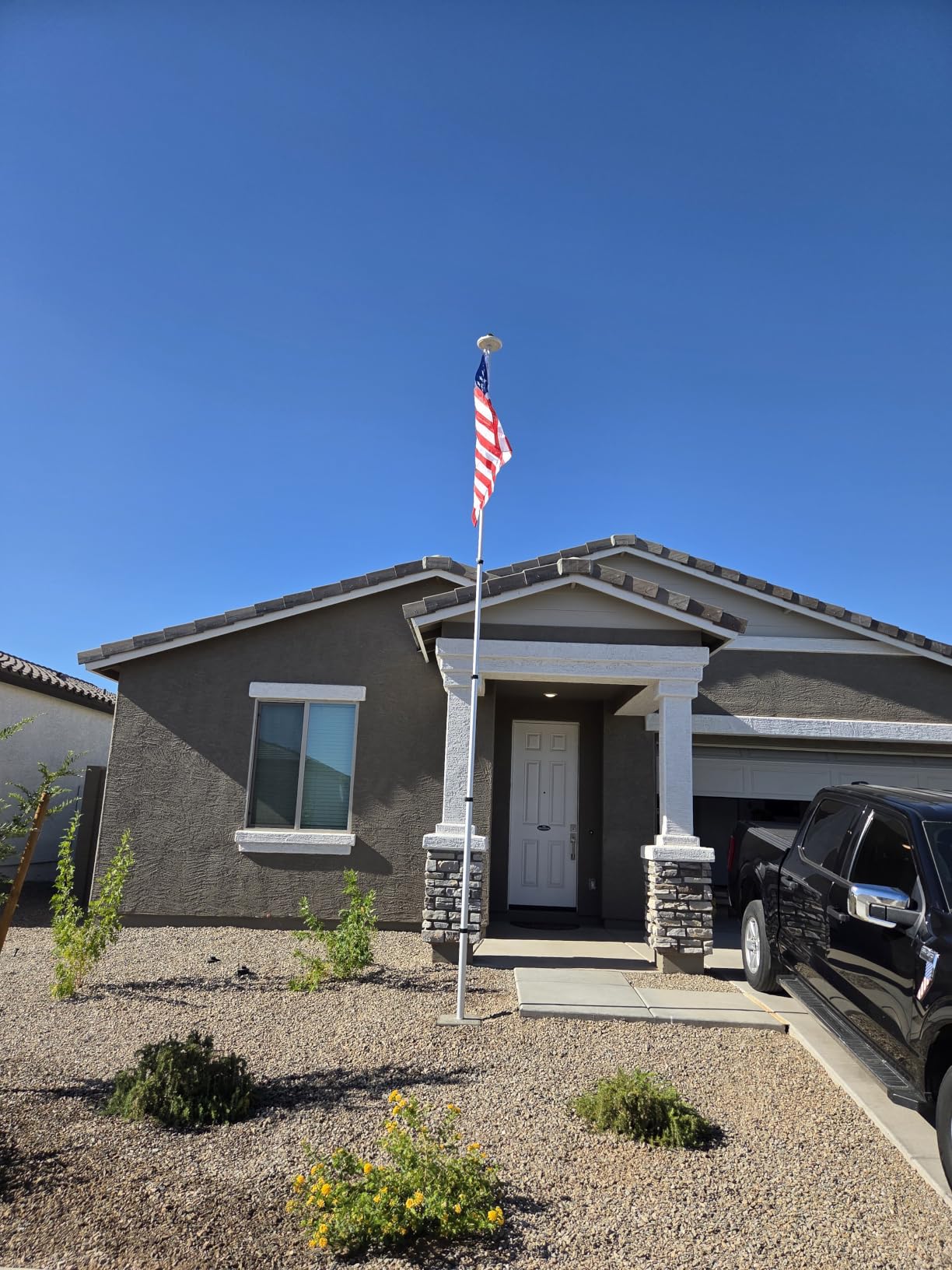 NELXINJO 20ft Telescopic Flag Pole - Extra Thick Outdoor Telescoping Flag Poles with 3x5 American Flag for Residential or Commercial,Black customer photo 1