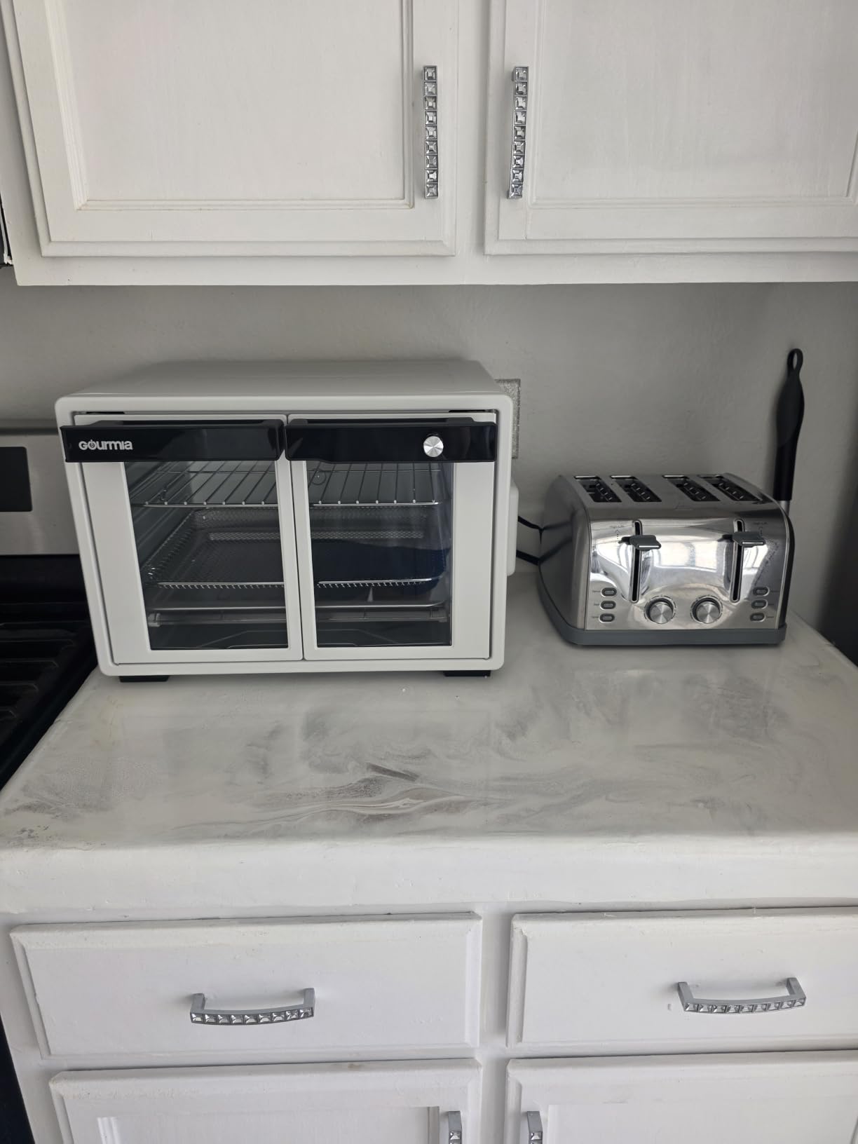 Gourmia French Door Air Fryer Oven - 37 Qt Large Capacity Convection Toaster Oven, FryForce 360°, Digital Display, 12 Cooking Presets, Dehydrate, Fits 13
