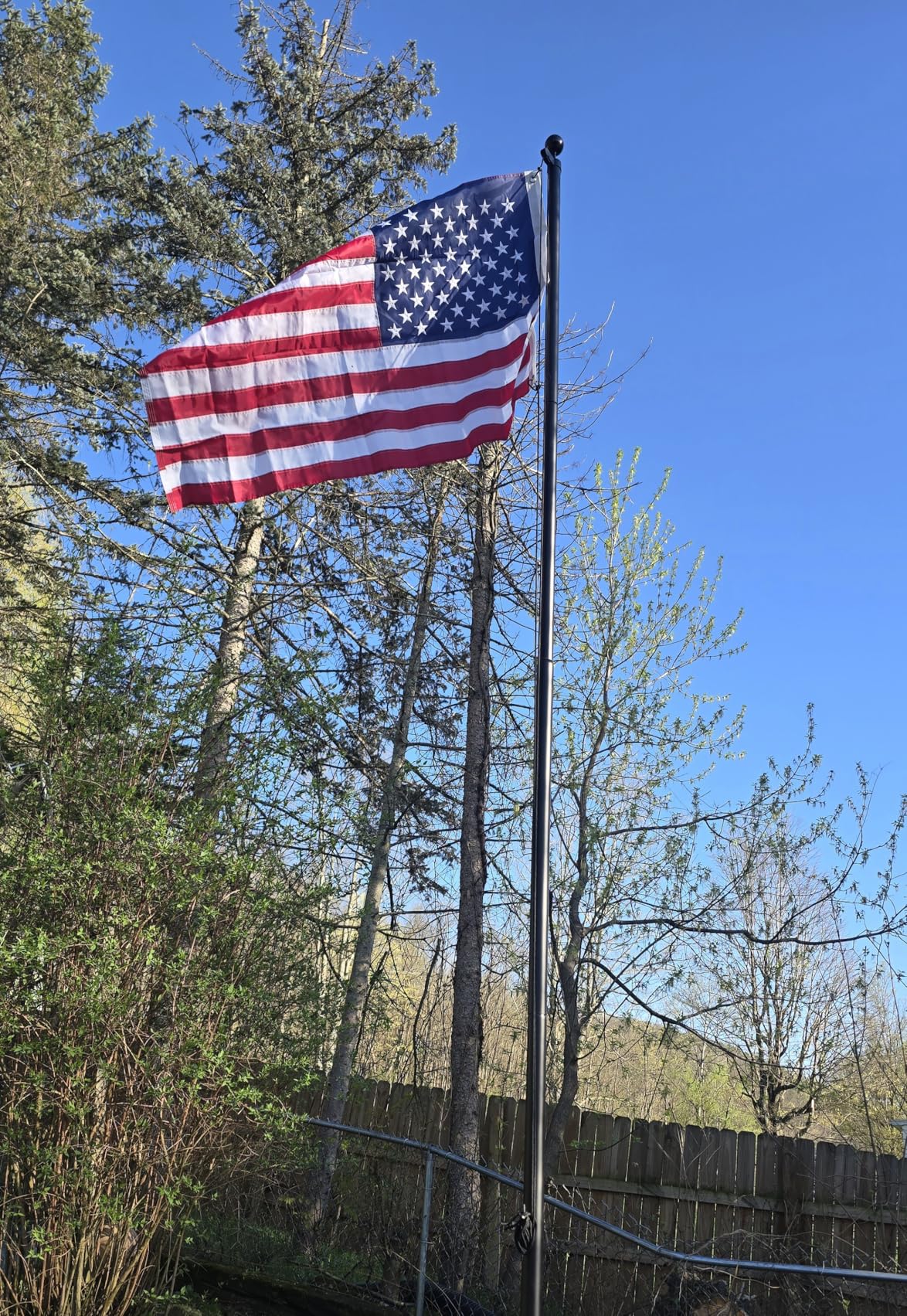 25 FT Heavy Duty Aluminum Flag Pole for House, 9 Gauge Thick Wall Kit | 9 Gauge Tapered Flagpole with 2.8mm Thick Wall, Durable Hardware, 3x5 Embroidered American Flag, 150 MPH Wind Tested customer photo 1