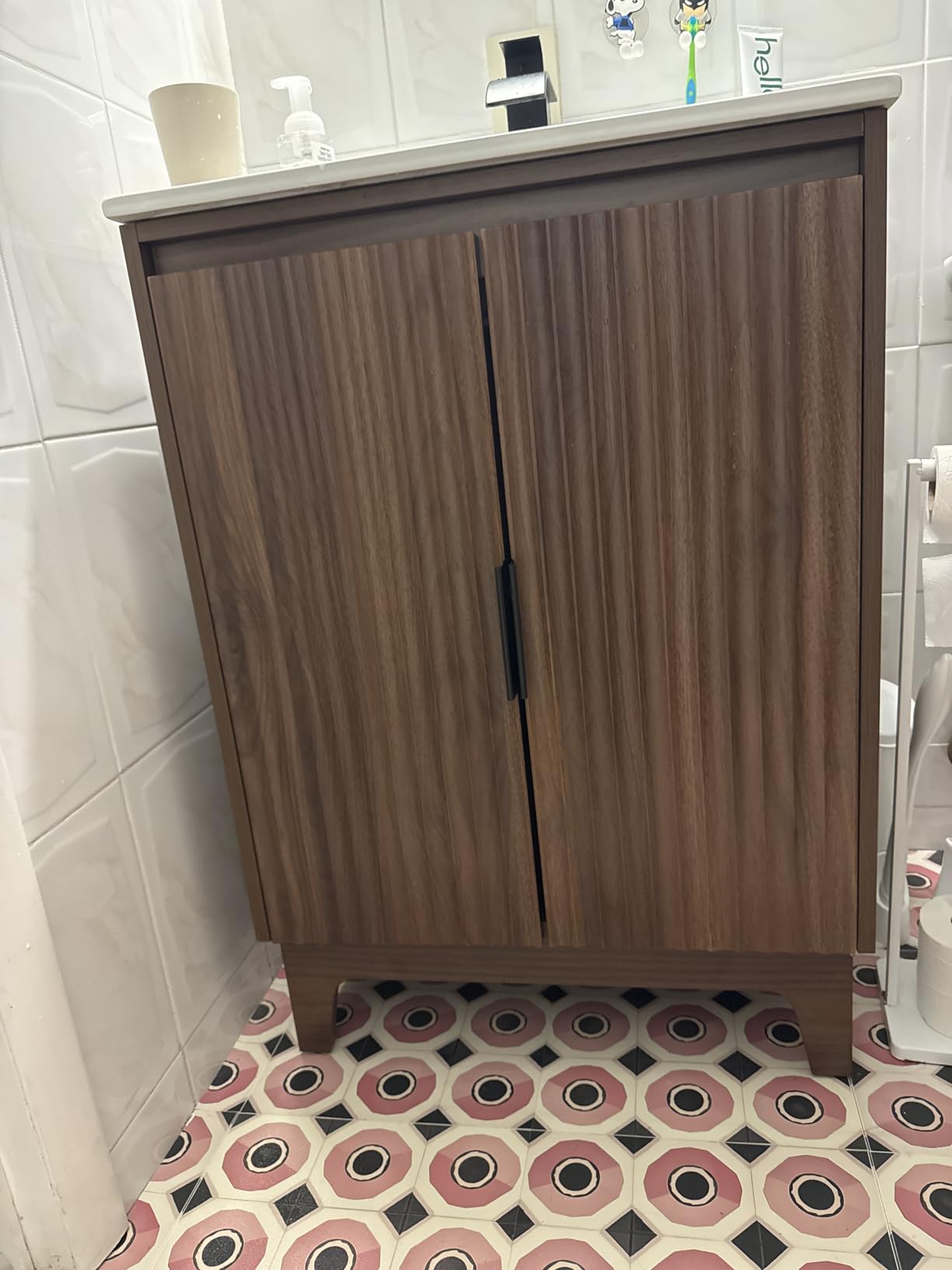 VINGLI 24 Inch Bathroom Vanity with Sink, Mid Century Modern Fluted Vanity Cabinet with Ceramic Basin, Small Free Standing Combo for Powder Room, Soft Close Doors, Natural Oak customer photo 2