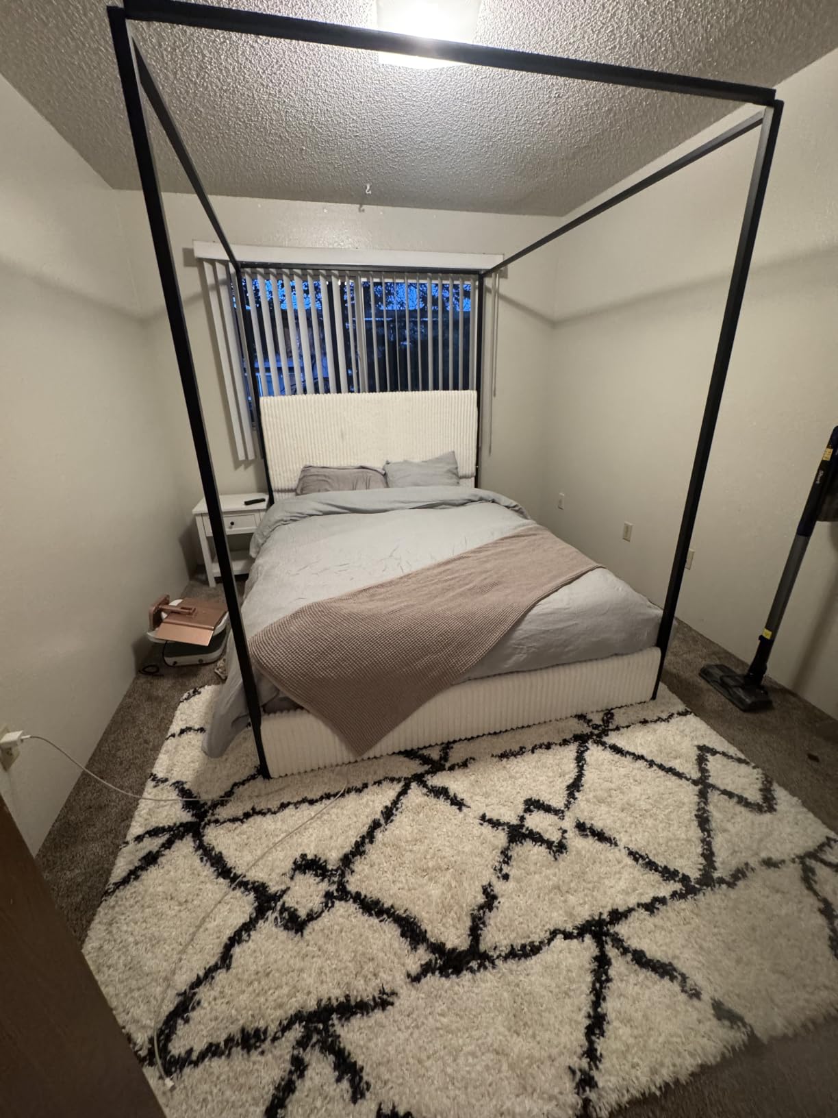 Merax Modern Luxury King Metal Canopy Bed with Tall Upholstered Headboard, Gold Four Poster Bed, No Box Spring Needed, White customer photo 1