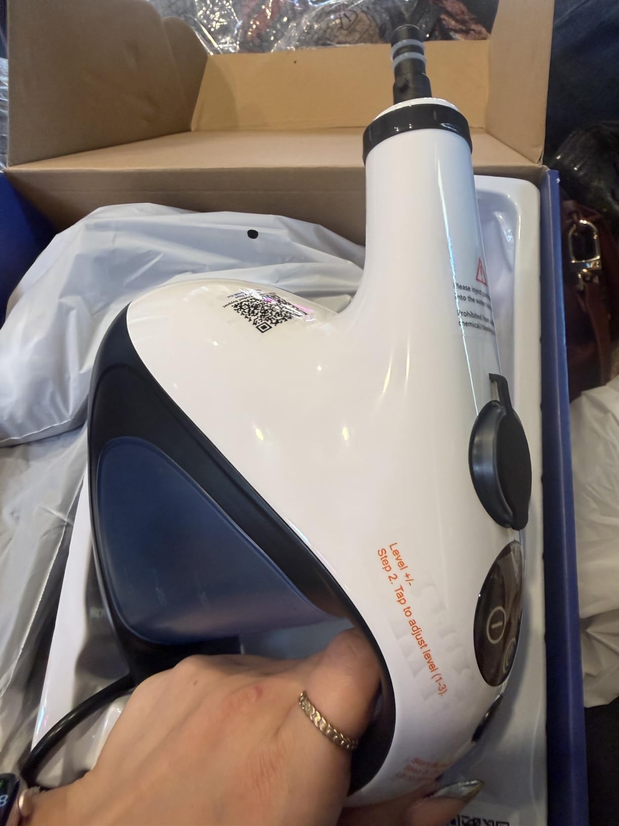 Handheld Steam Cleaner for Home 3s Instant Heat-Up No Need to Wait, Upgrade 2 LB Light Weight Easy Refill Portable Steamer Cleaner for Furniture Couch Grout Walls Kitchenware (White) customer photo 1