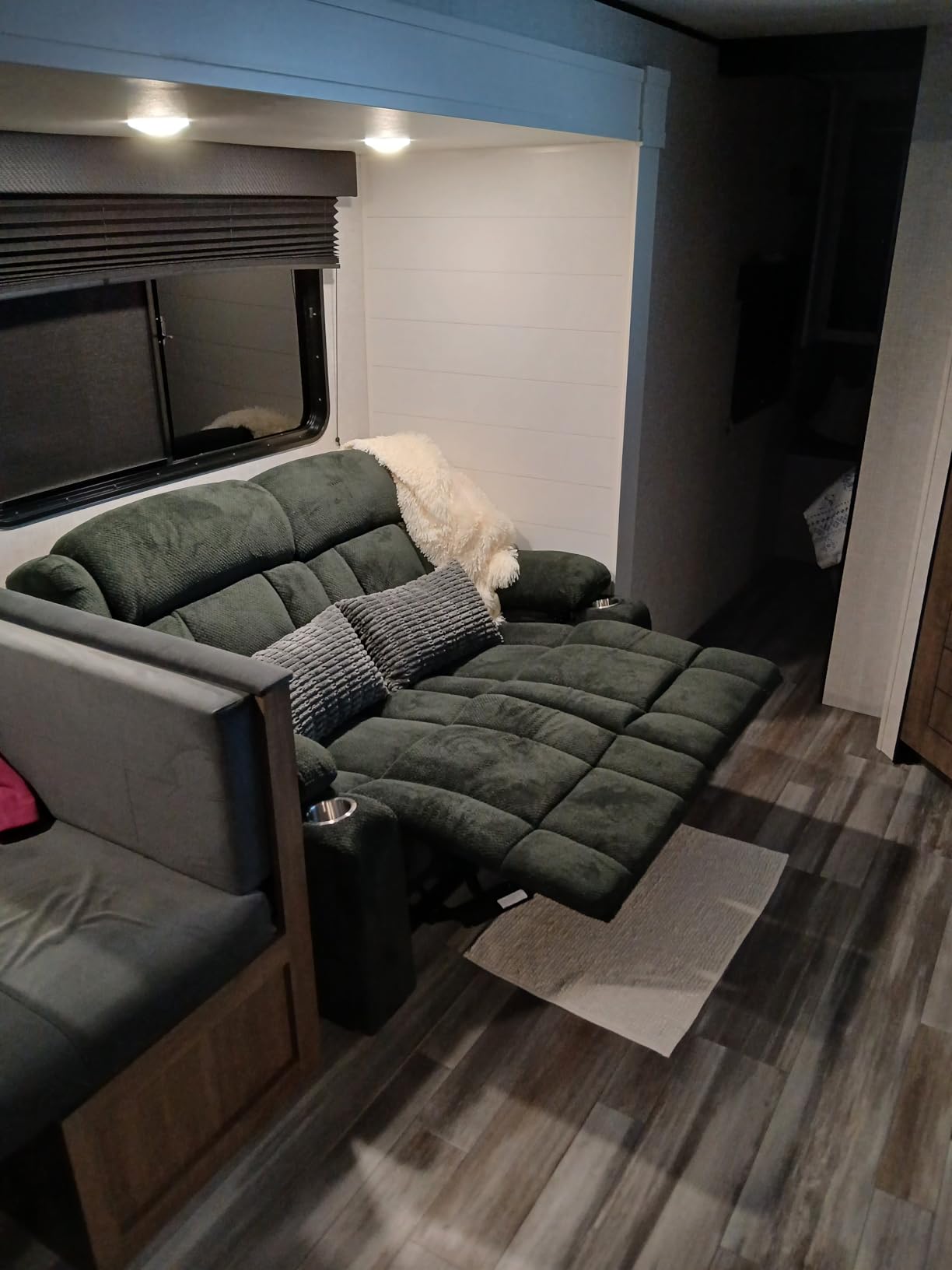 Power RV Loveseat Recliner Sofa, Reclining Loveseat Home Theater Seating with USB Ports, Cup Holders, Wall Hugger Recliners for Movie Room, Recline Movie Seats Gaming Sofa customer photo 2