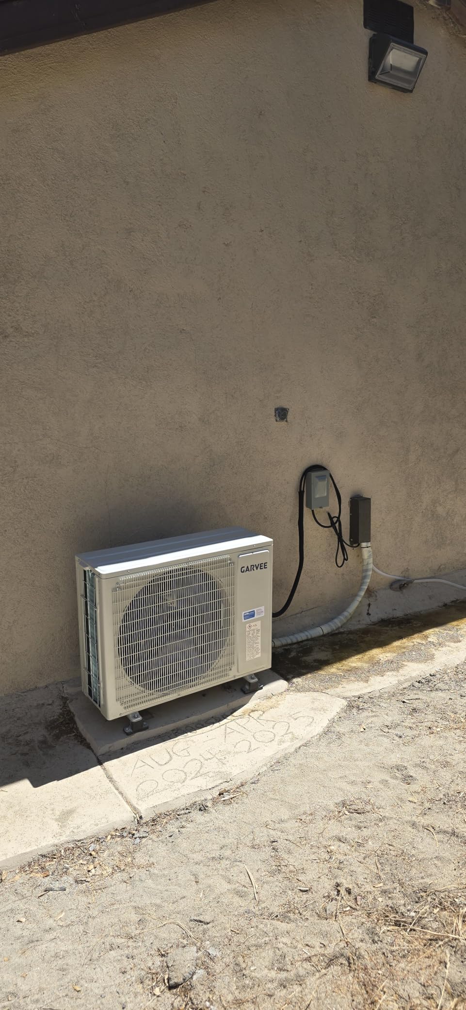 Garvee 24,000 BTU Mini Split Air Conditioner with Heat Pump, 19 SEER | Cools Up to 1500 Sq. ft, Inverter AC with Installation Kit & Remote, Ductless AC Unit with Pre-Charged Condenser, 230V, White customer photo 2