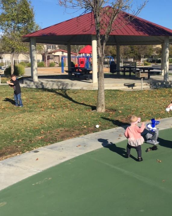 Franklin Sports MLB Electronic Baseball Pitching Machine - Automatic Youth Pitching Machine with (6) Plastic Baseballs Included - Youth Baseball Pitcher customer photo 1
