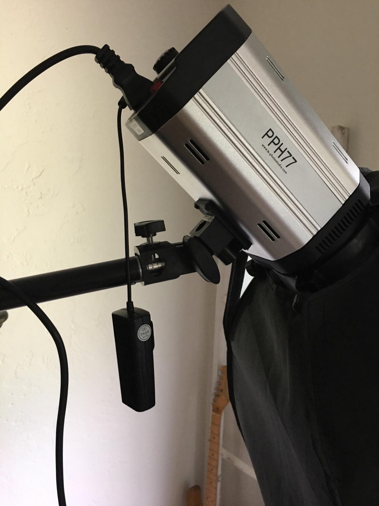 Neewer 16 Channels RT-16 Wireless Studio Flash Trigger, Compatible with Neewer S101-300W, S101-400W, S101-300W PRO, S101-400W PRO and Other Studio Lights customer photo 2